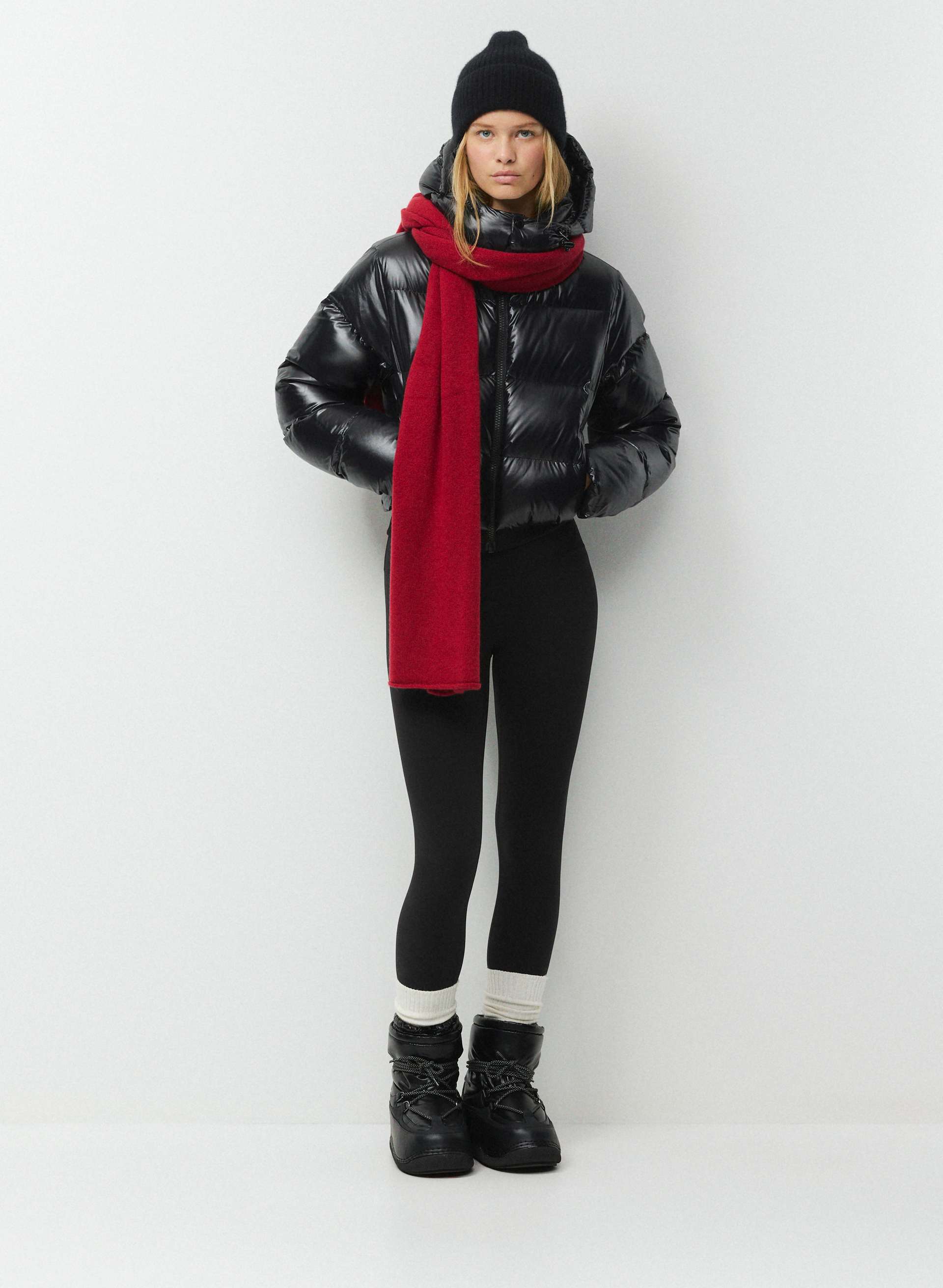 THE SUPER RESORT PUFF™ | Aritzia