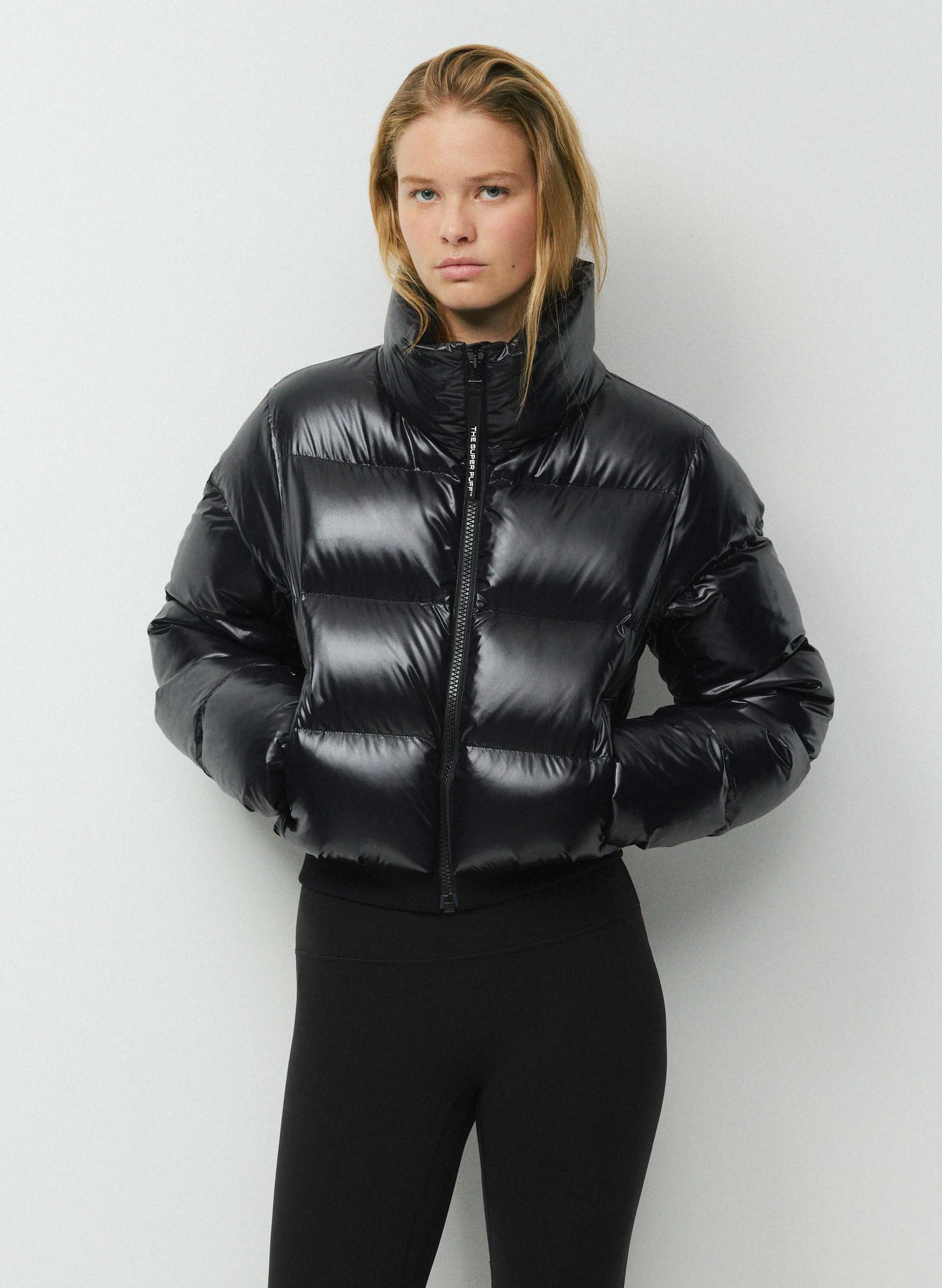 THE SUPER RESORT PUFF™ | Aritzia