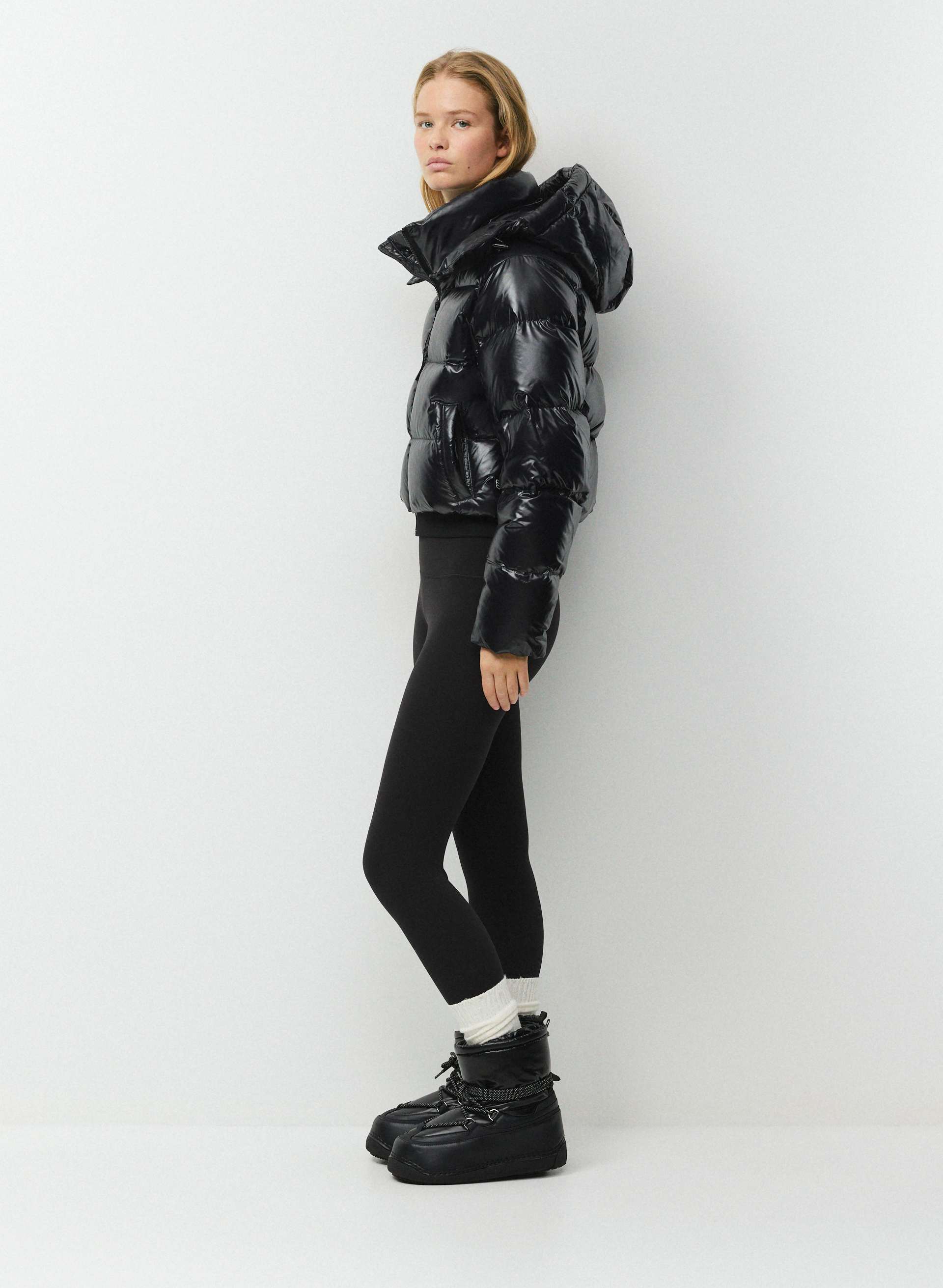 THE SUPER RESORT PUFF™ | Aritzia