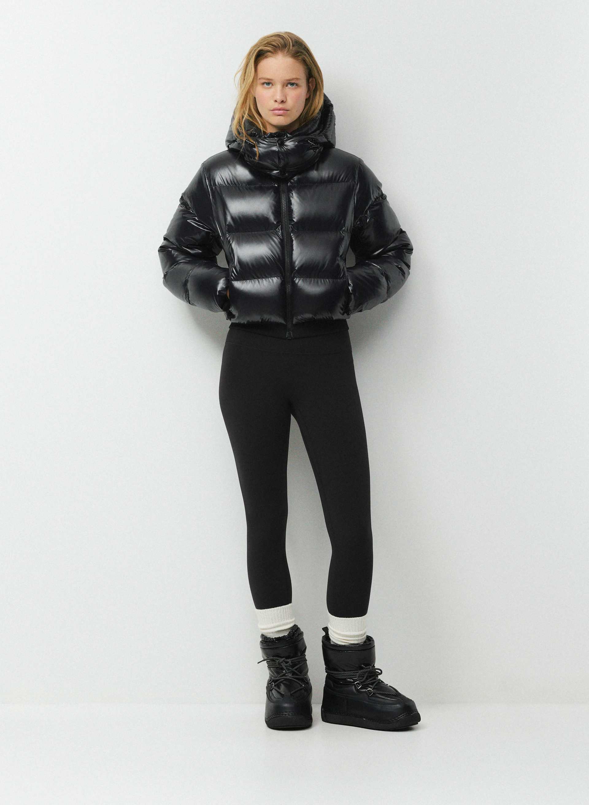 THE SUPER RESORT PUFF™ | Aritzia