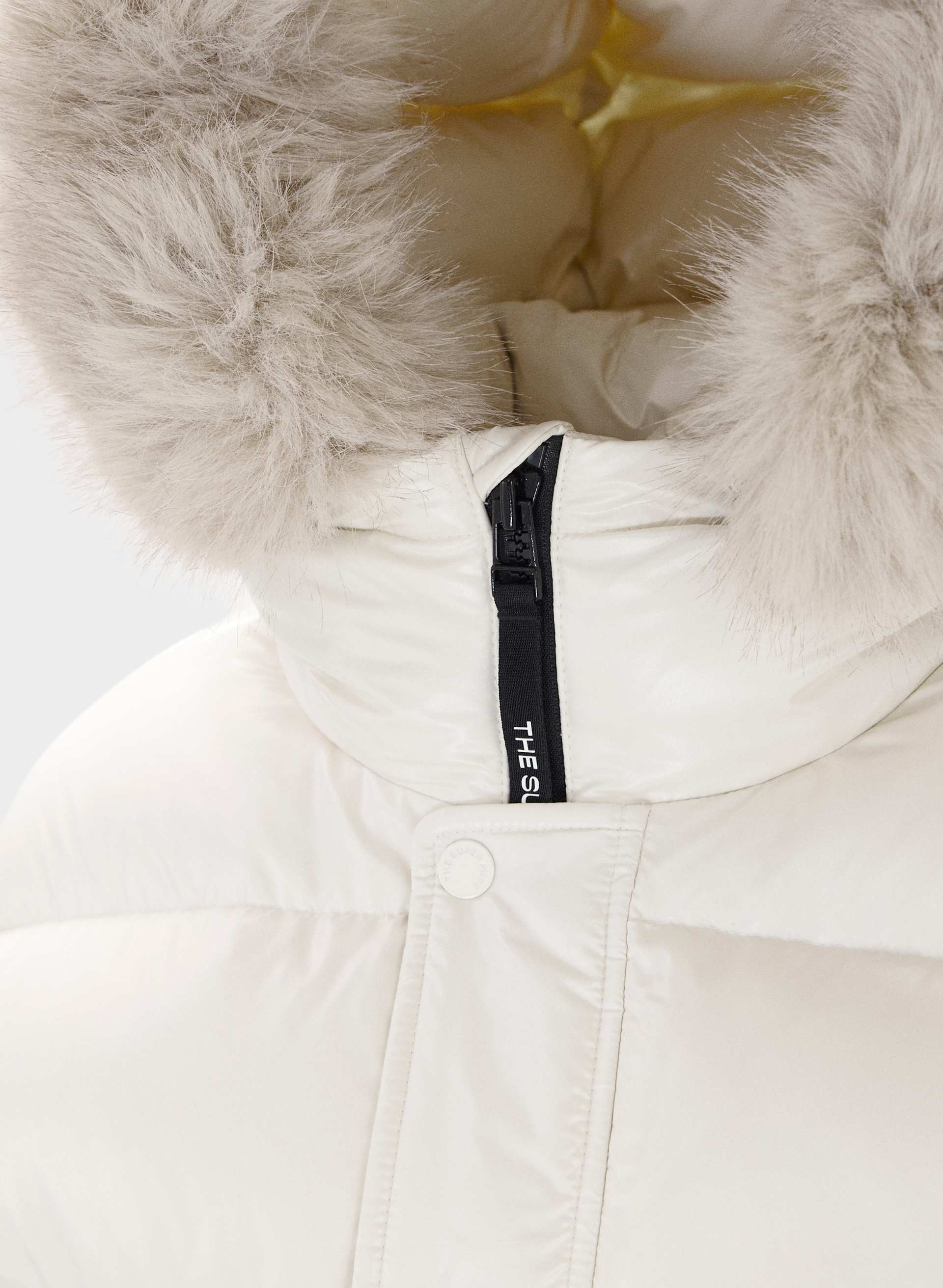 THE SUPER CHALET PUFF™ | Aritzia