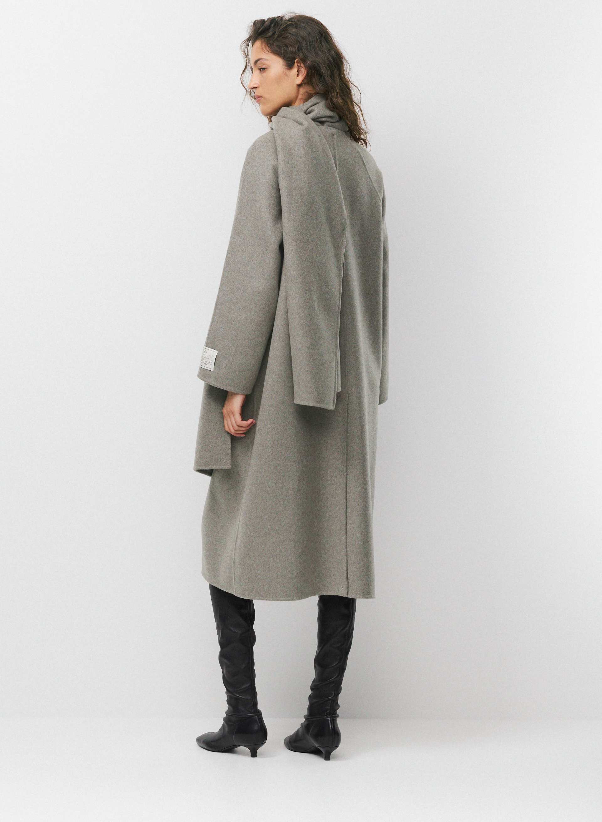 THE EMBRACE DOUBLE-FACED COAT | Aritzia