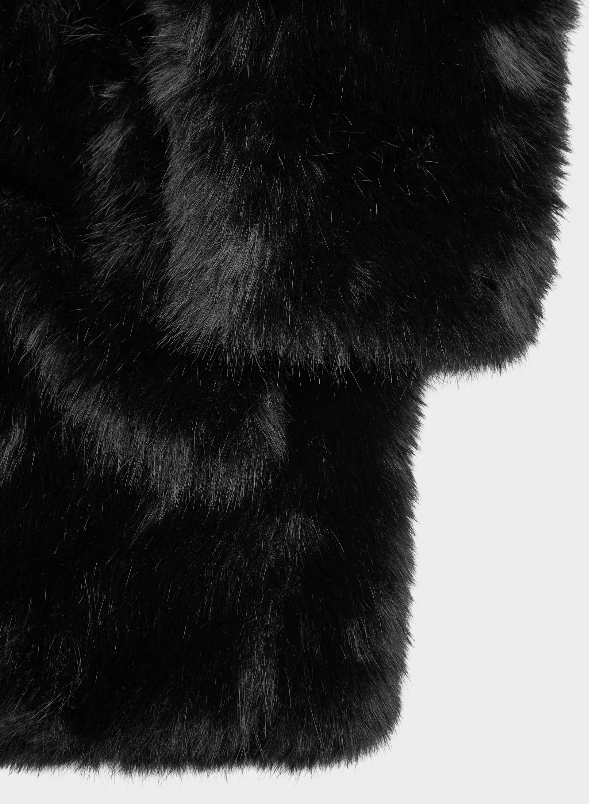 ST. MORITZ COAT | Aritzia
