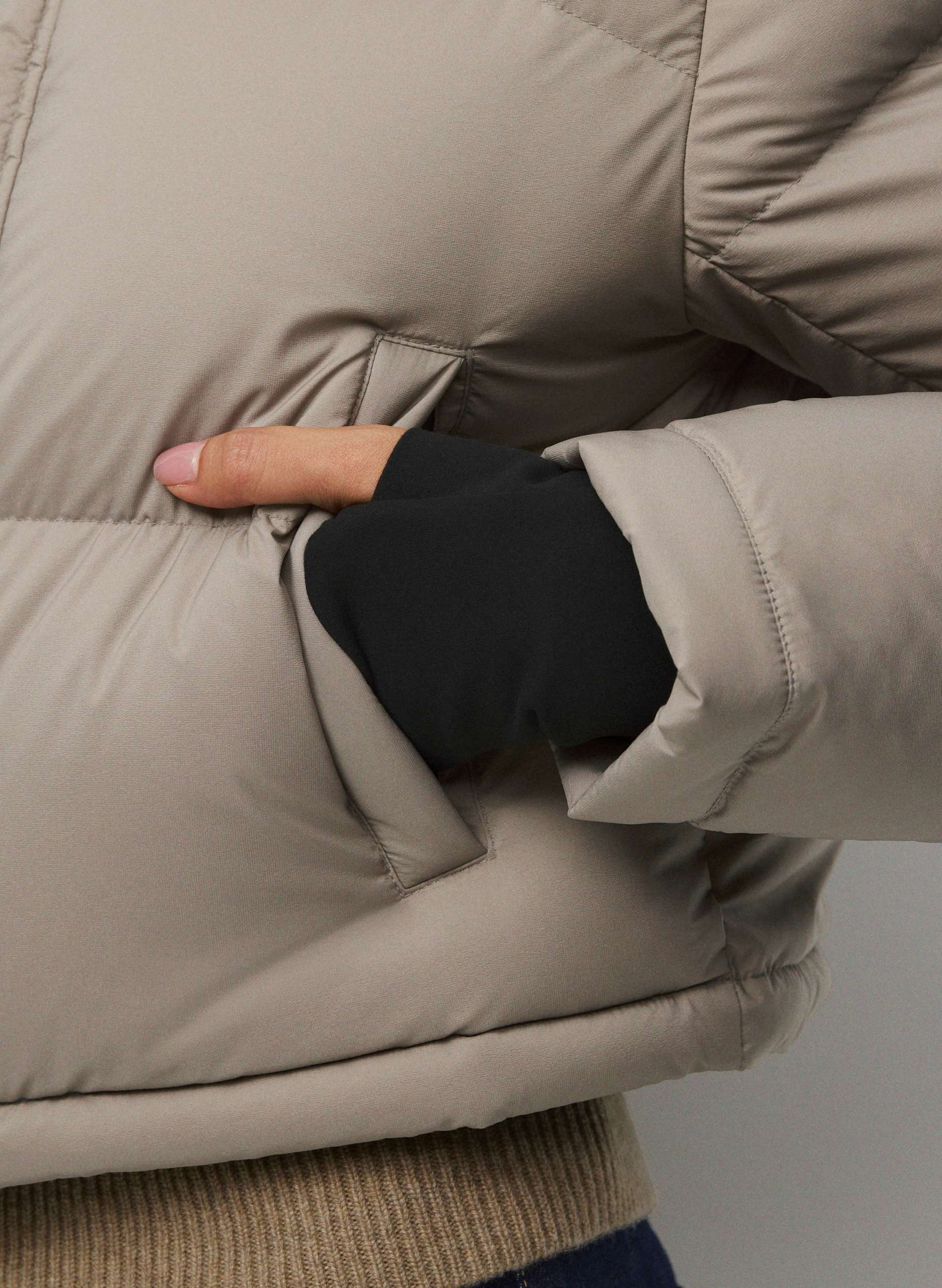 THE SUPER PUFF™ XTRASHORTY | Aritzia