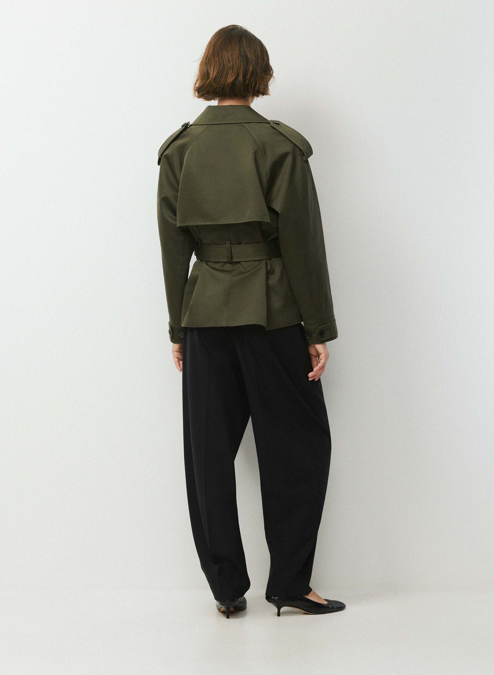 THE DAVIS SHORT TRENCH COAT | Aritzia