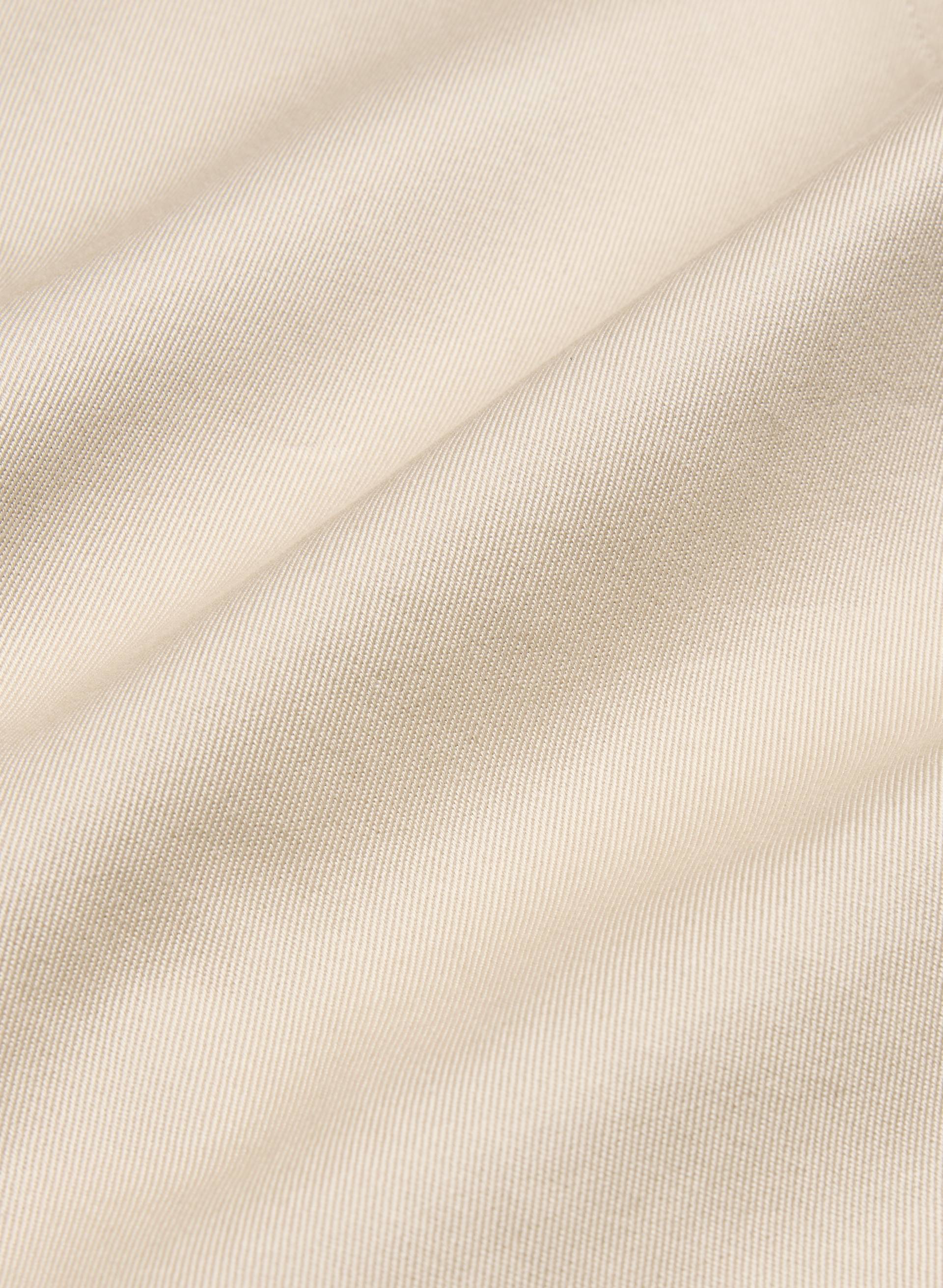 THE DAVIS SHORT TRENCH COAT | Aritzia