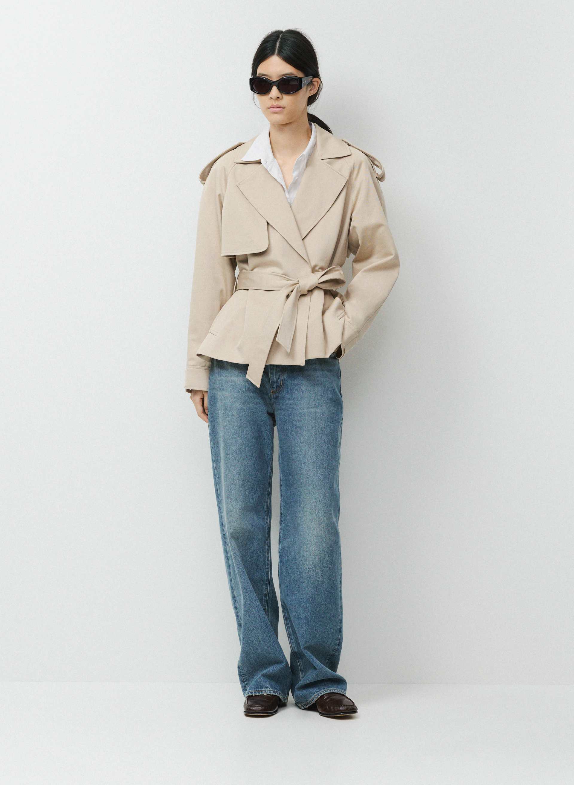 THE DAVIS SHORT TRENCH COAT | Aritzia