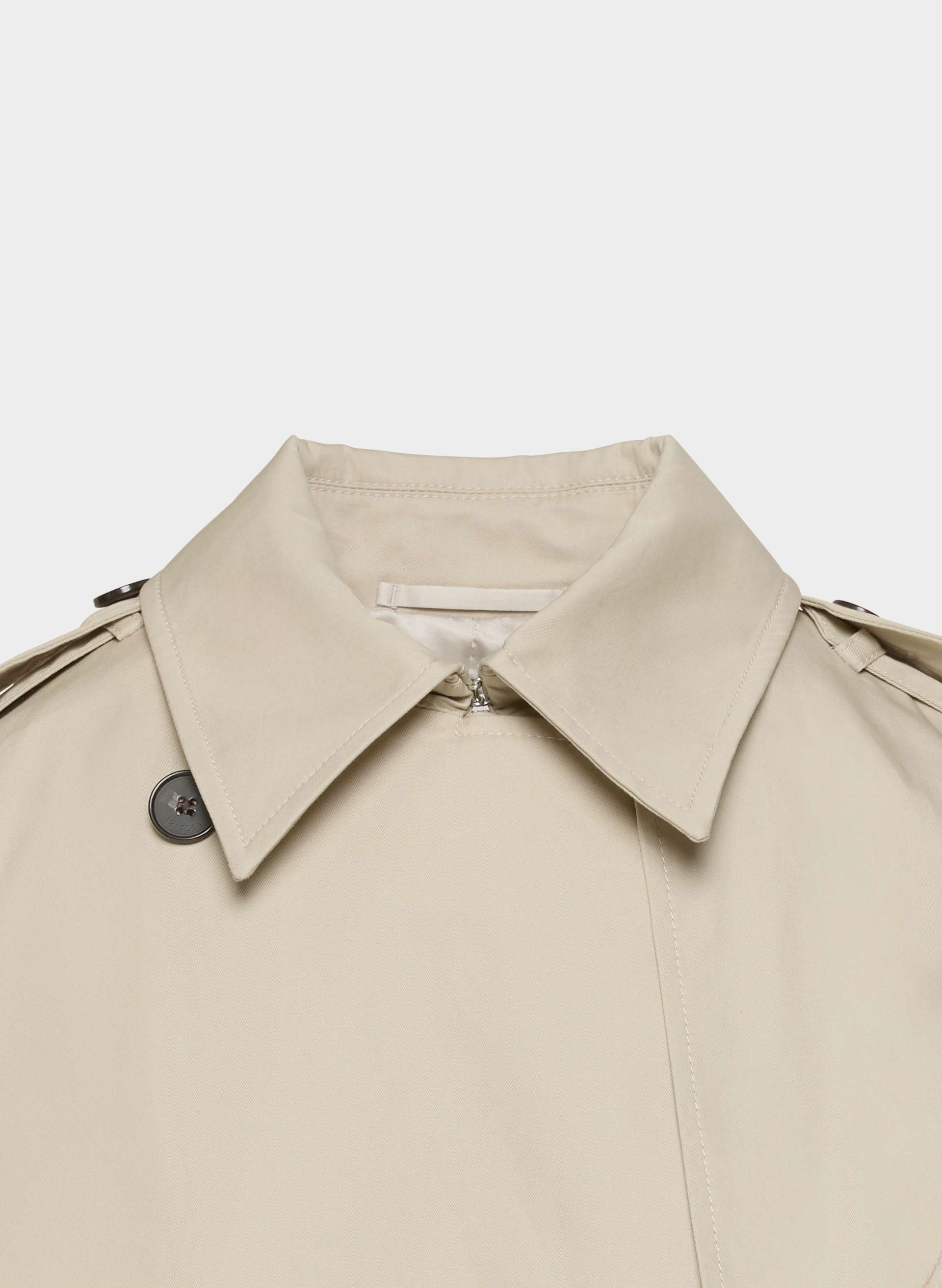 THE FINCH SHORT TRENCH COAT | Aritzia