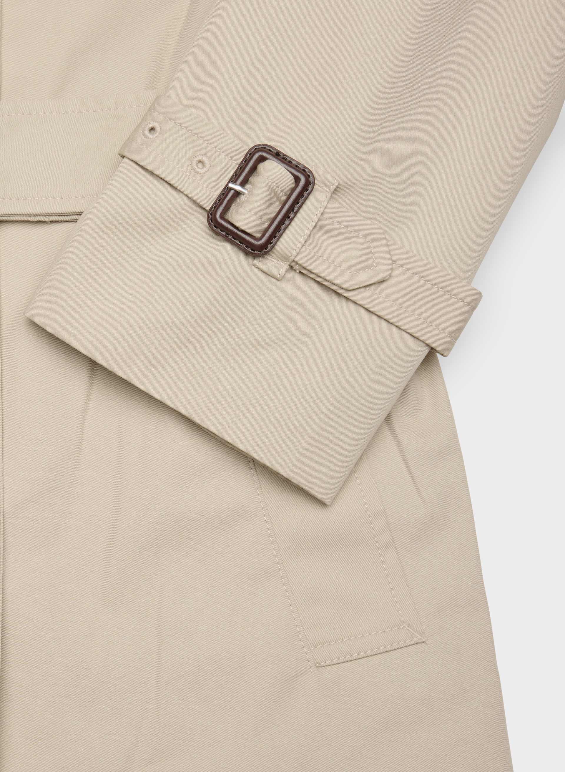 THE FINCH SHORT TRENCH COAT | Aritzia