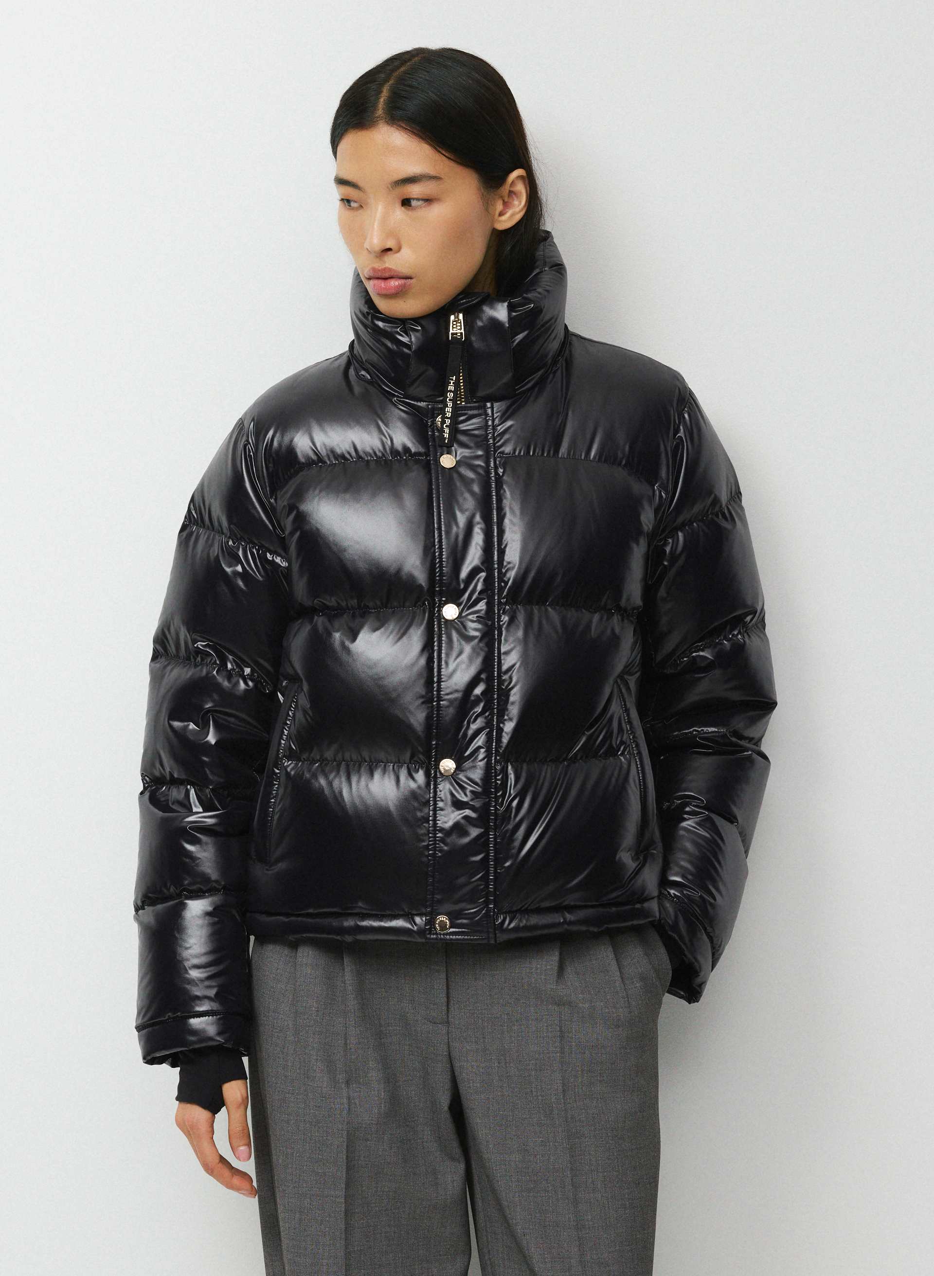 The Super Puff™ Shorty - Hi-Gloss | Aritzia US