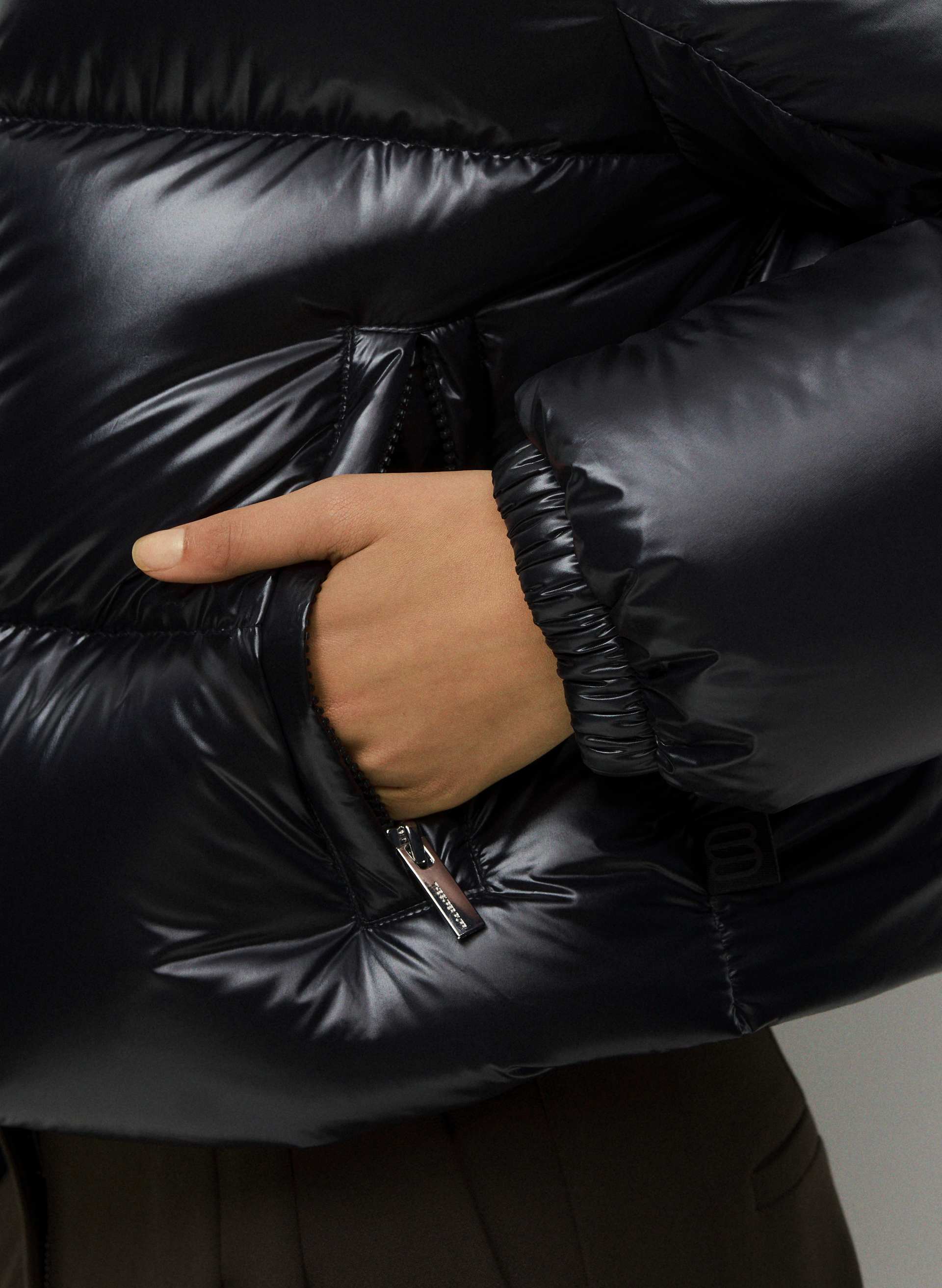 THE SUPER MEGA PUFF™ SHORTY | Aritzia