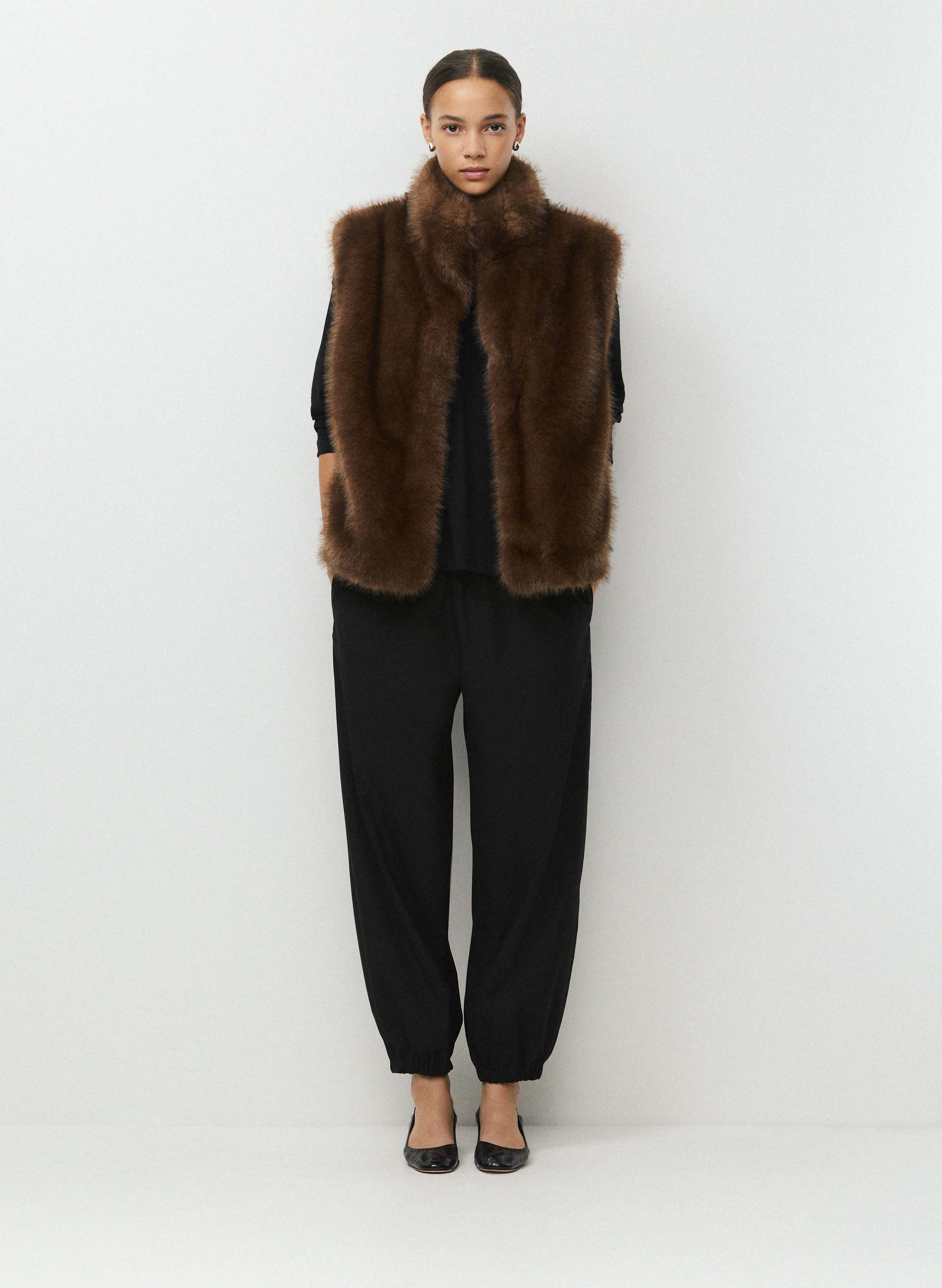 GILET BORMIO - Faux fur cupro-lined vest. 