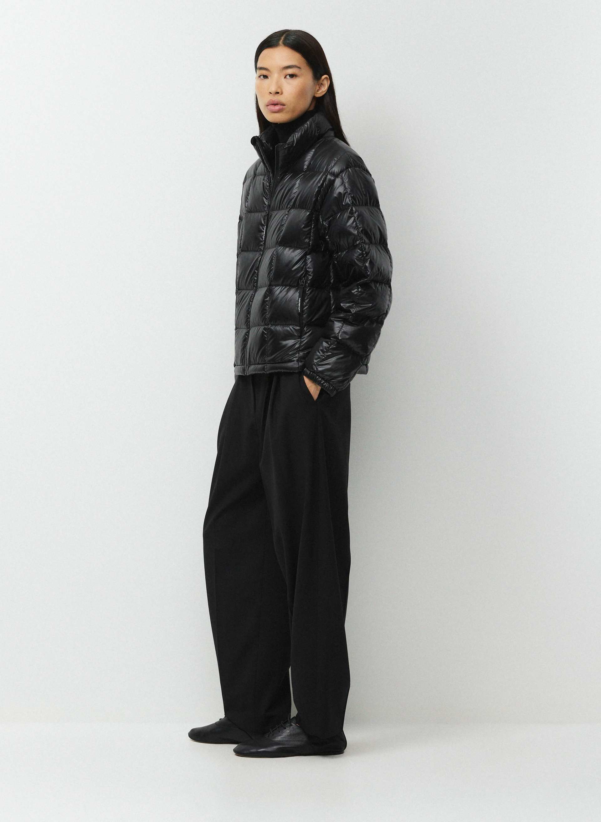 The SuperPOP Puff™ - Aura Shine™ | Aritzia US