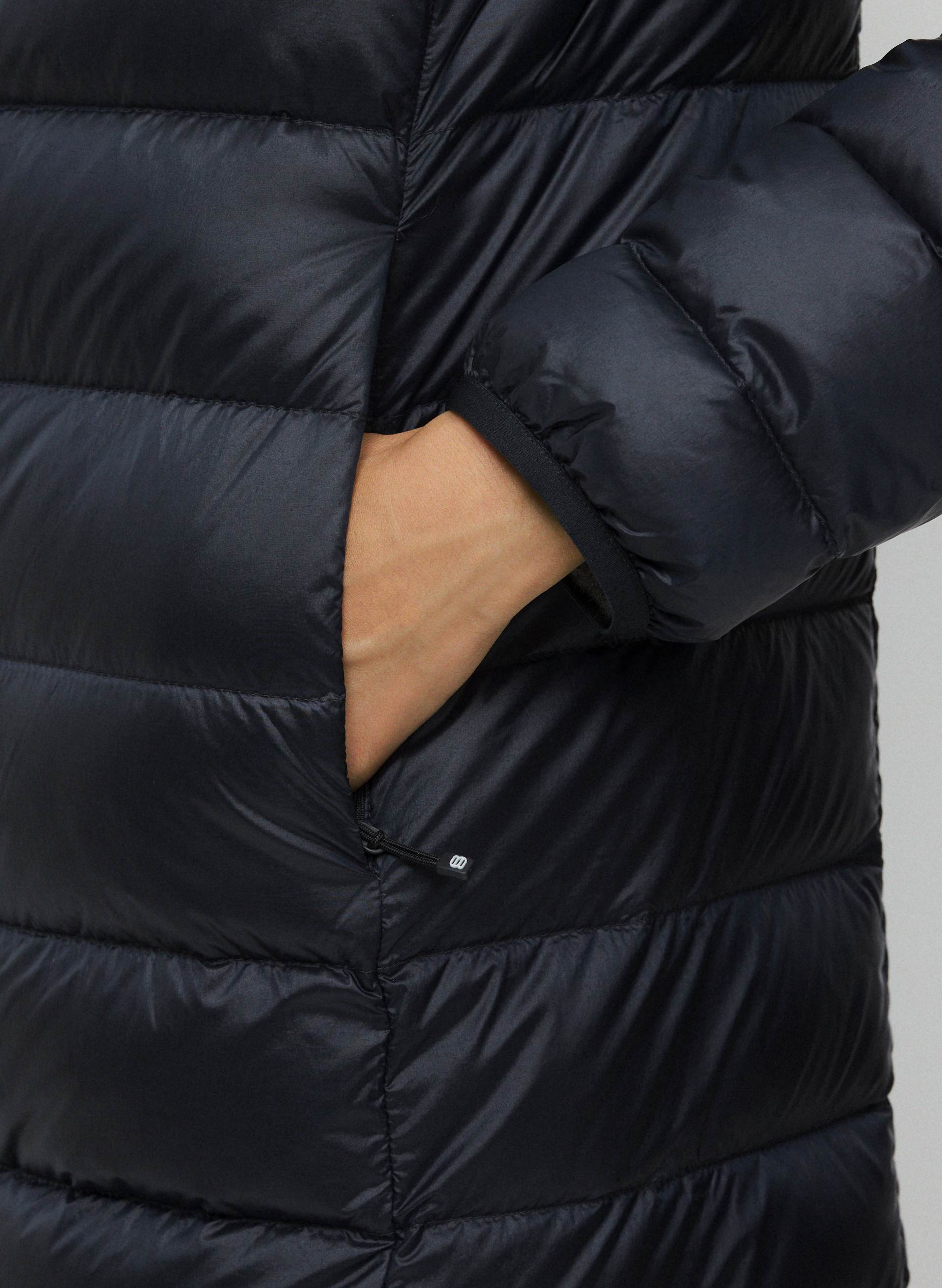 THE SUPERSTUFF PUFF™ MID | Aritzia