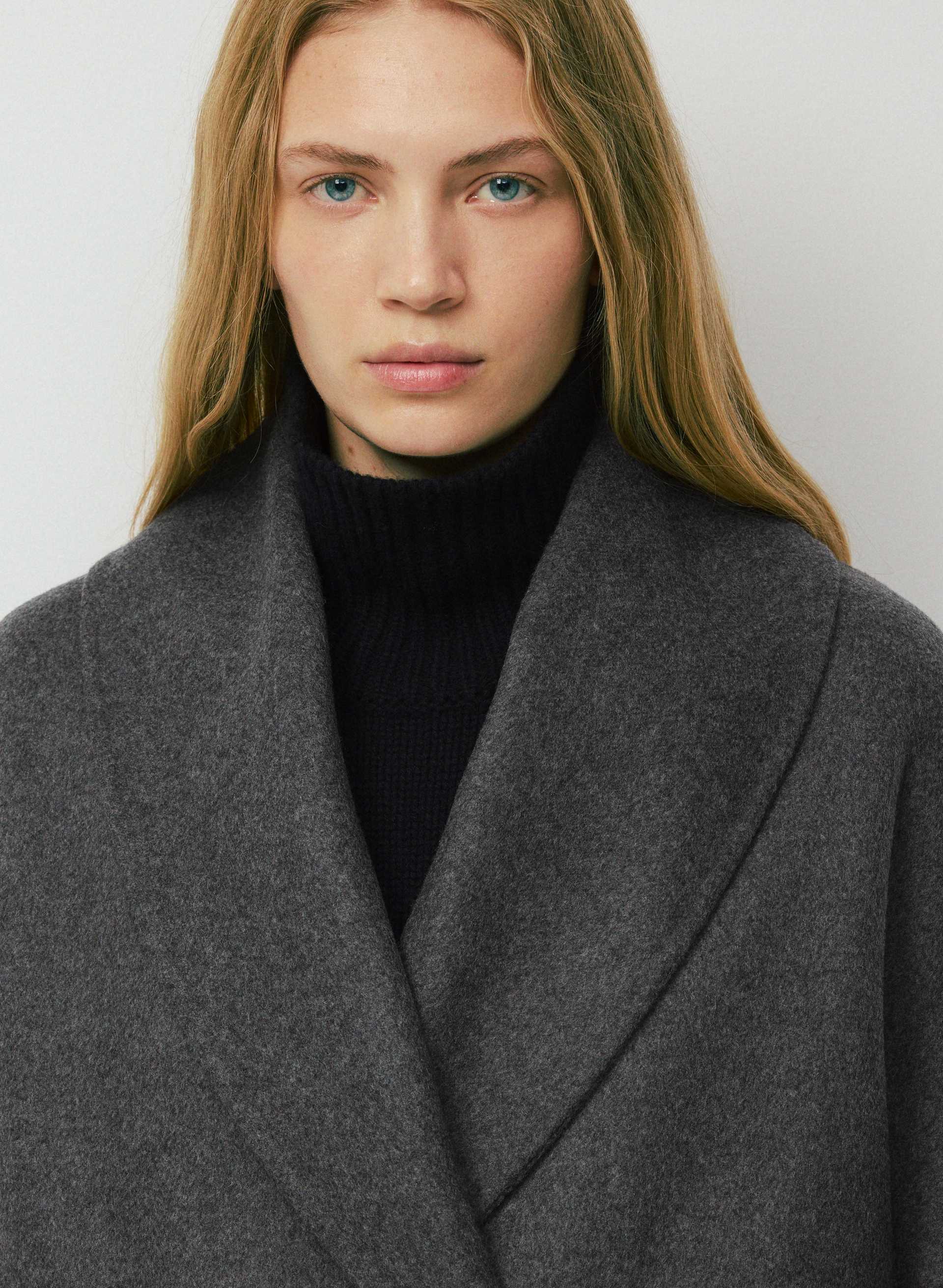 THE MEZZANINE DOUBLE-FACED COAT | Aritzia