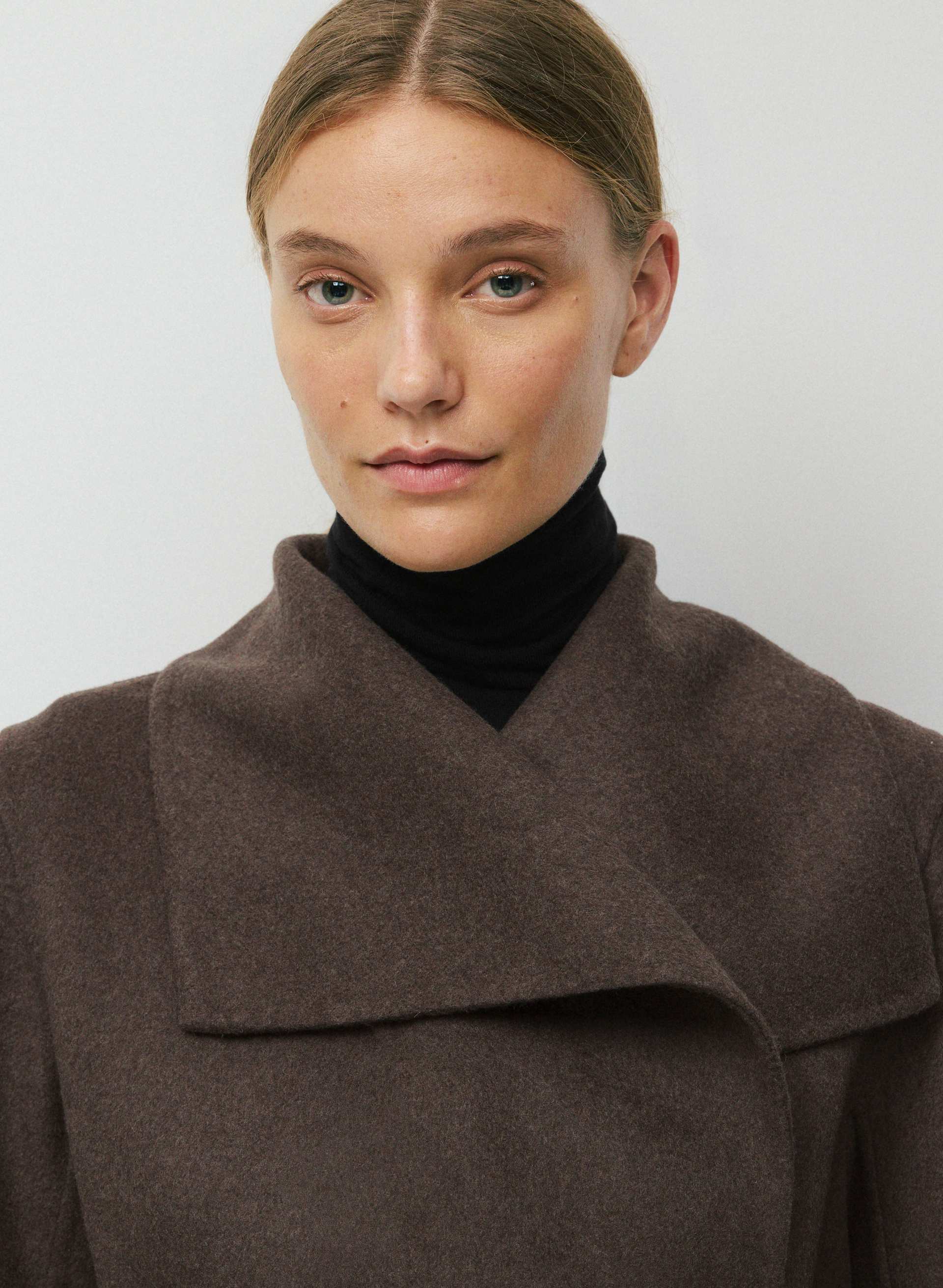 THE PORTFOLIO DOUBLE-FACED COAT | Aritzia