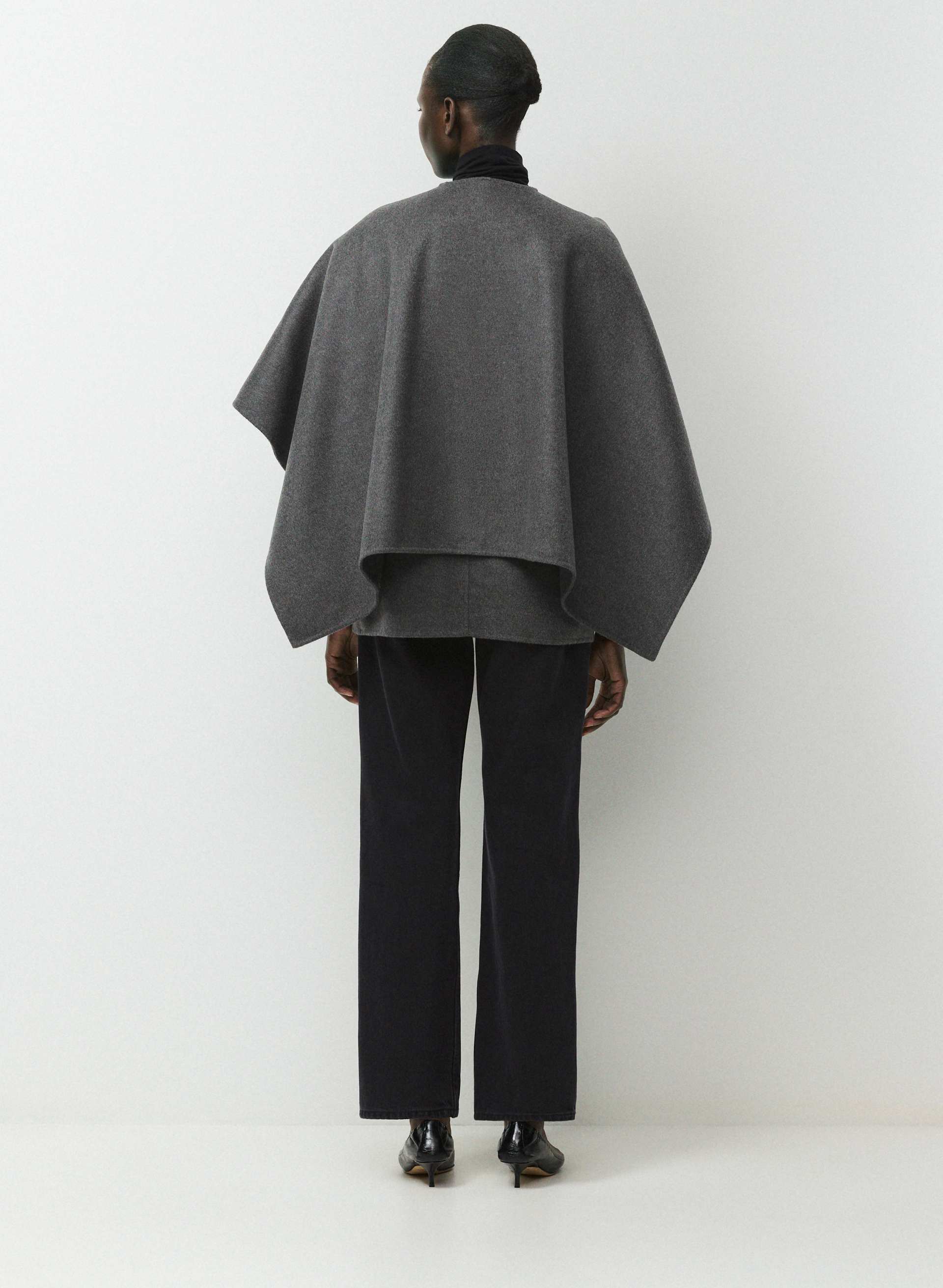 THE CAMELLIA DOUBLE-FACED COAT | Aritzia