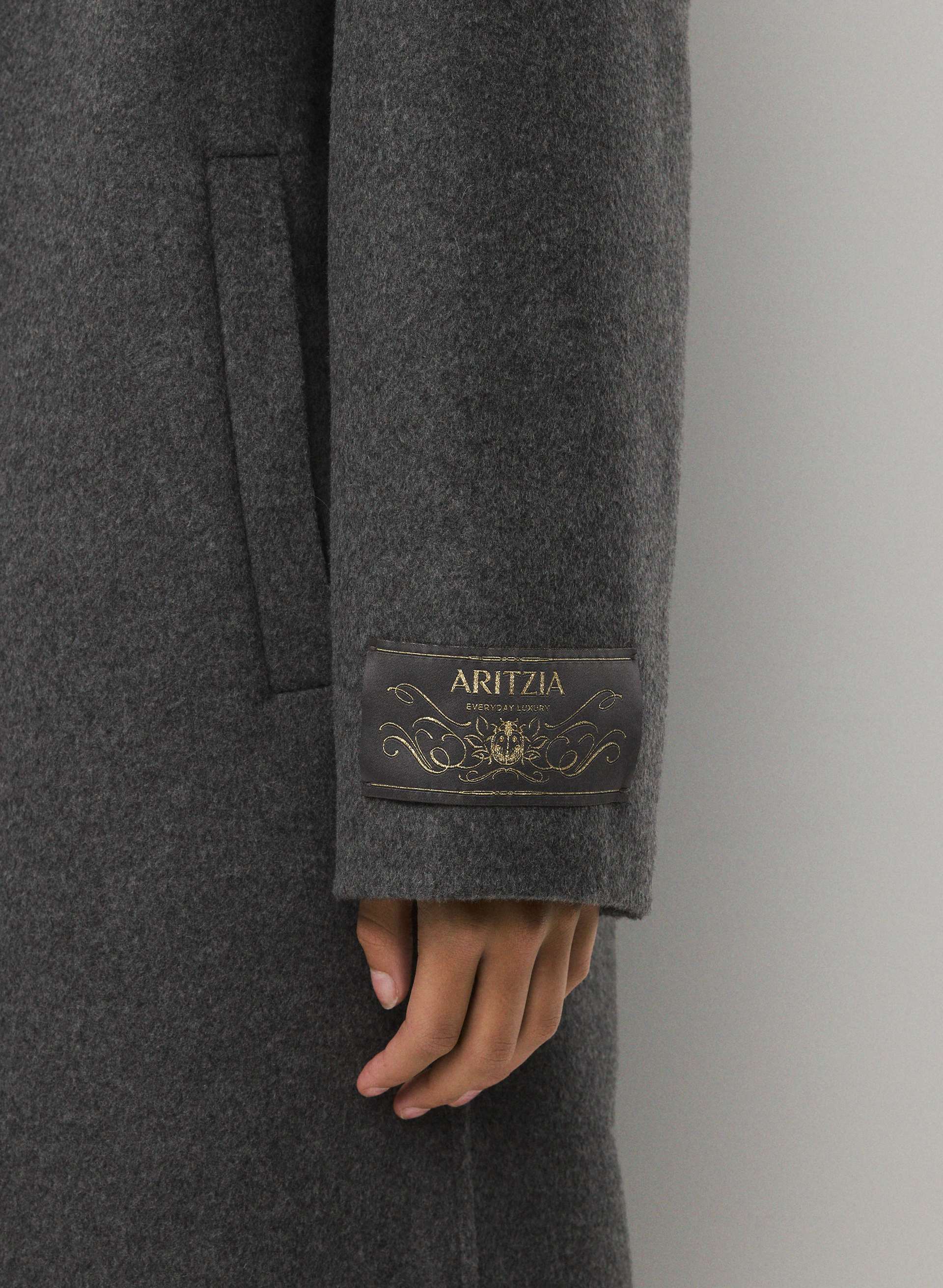 THE ONLY DOUBLE-FACED COAT | Aritzia