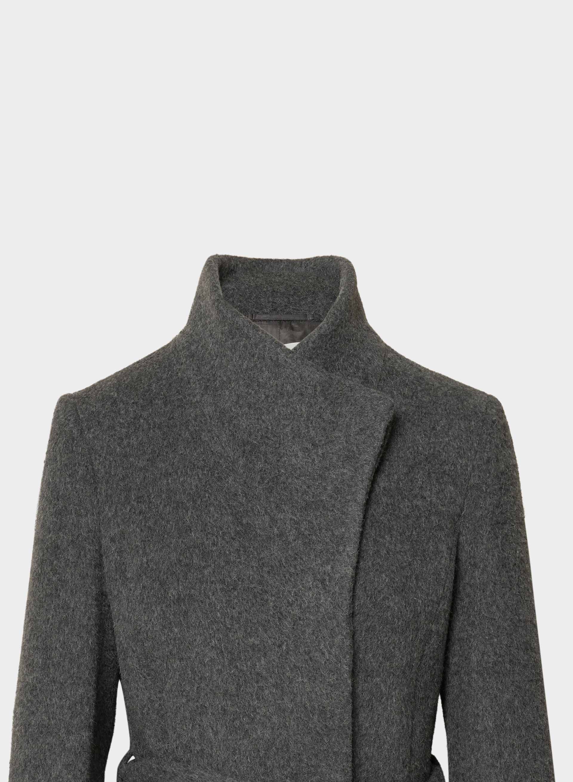 THE CONNOR LONG COAT | Aritzia