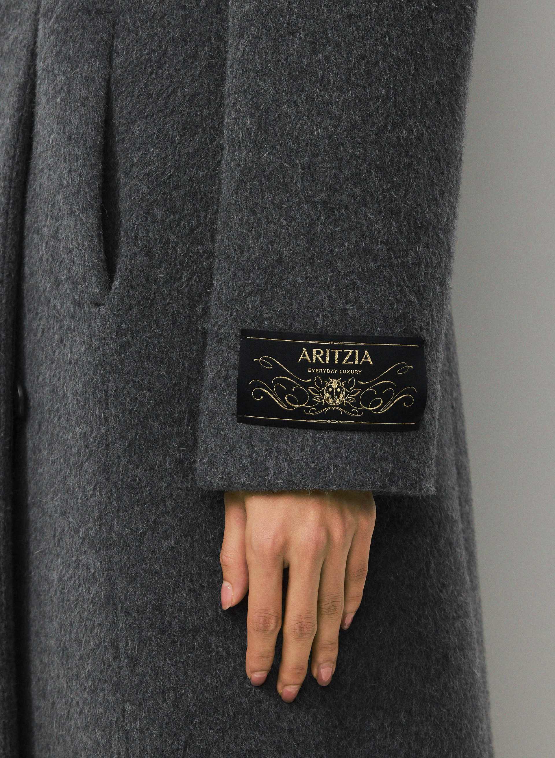 THE CONNOR LONG COAT | Aritzia