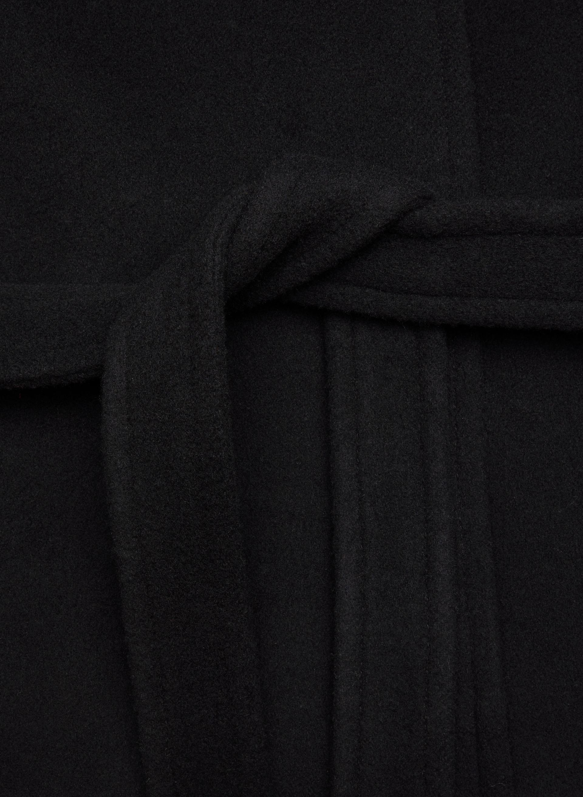 THE ELOWEN COAT | Aritzia