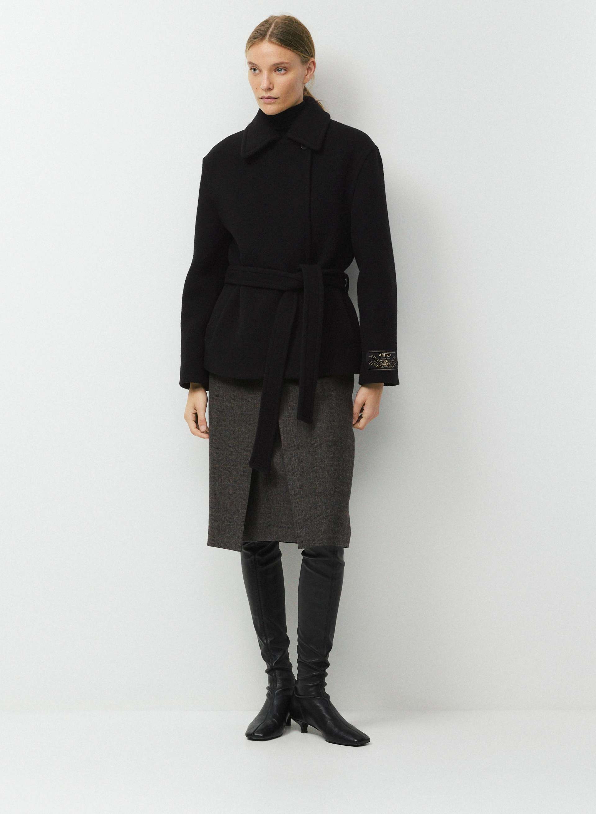 THE ELOWEN COAT | Aritzia