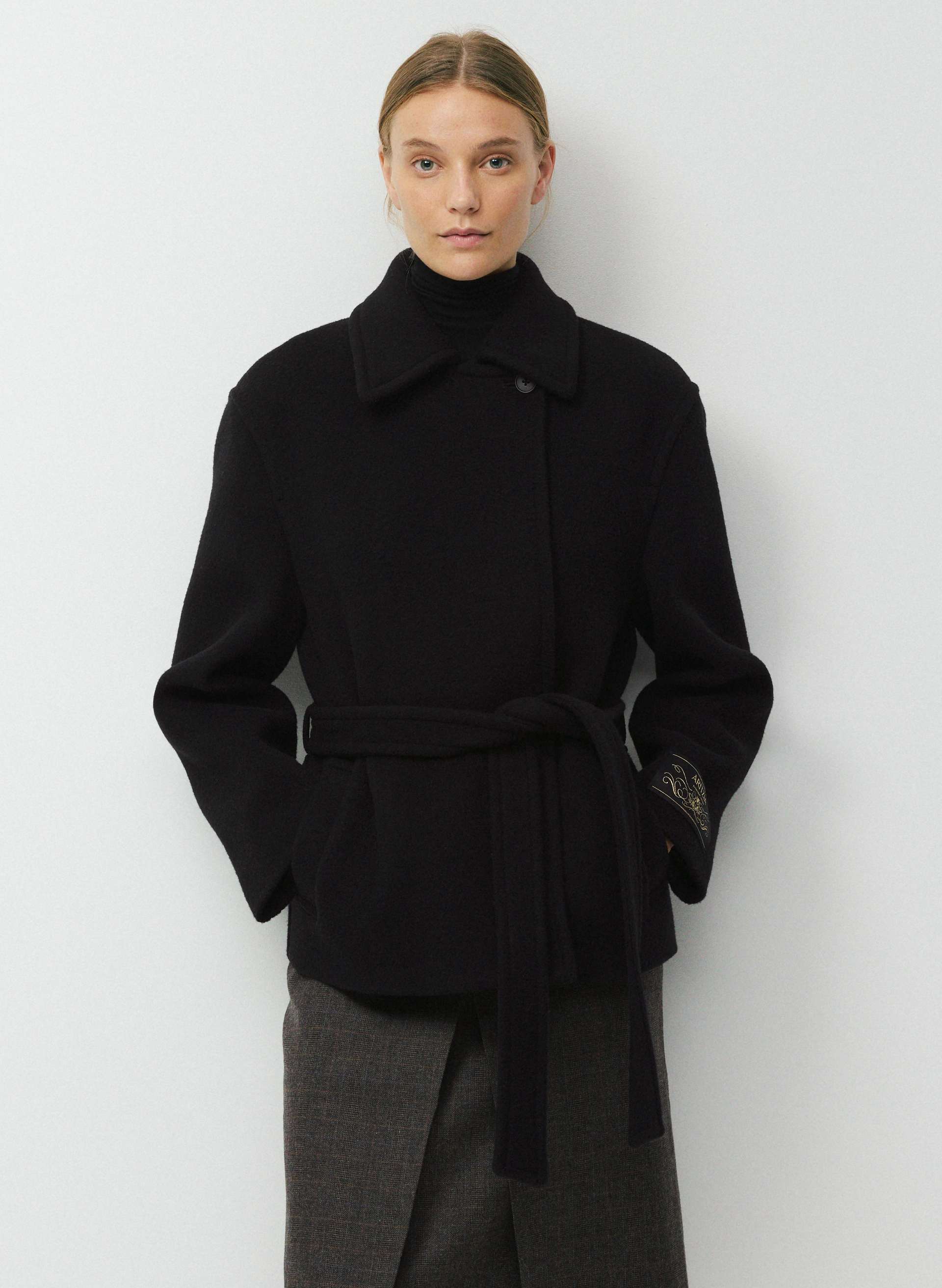 THE ELOWEN COAT | Aritzia