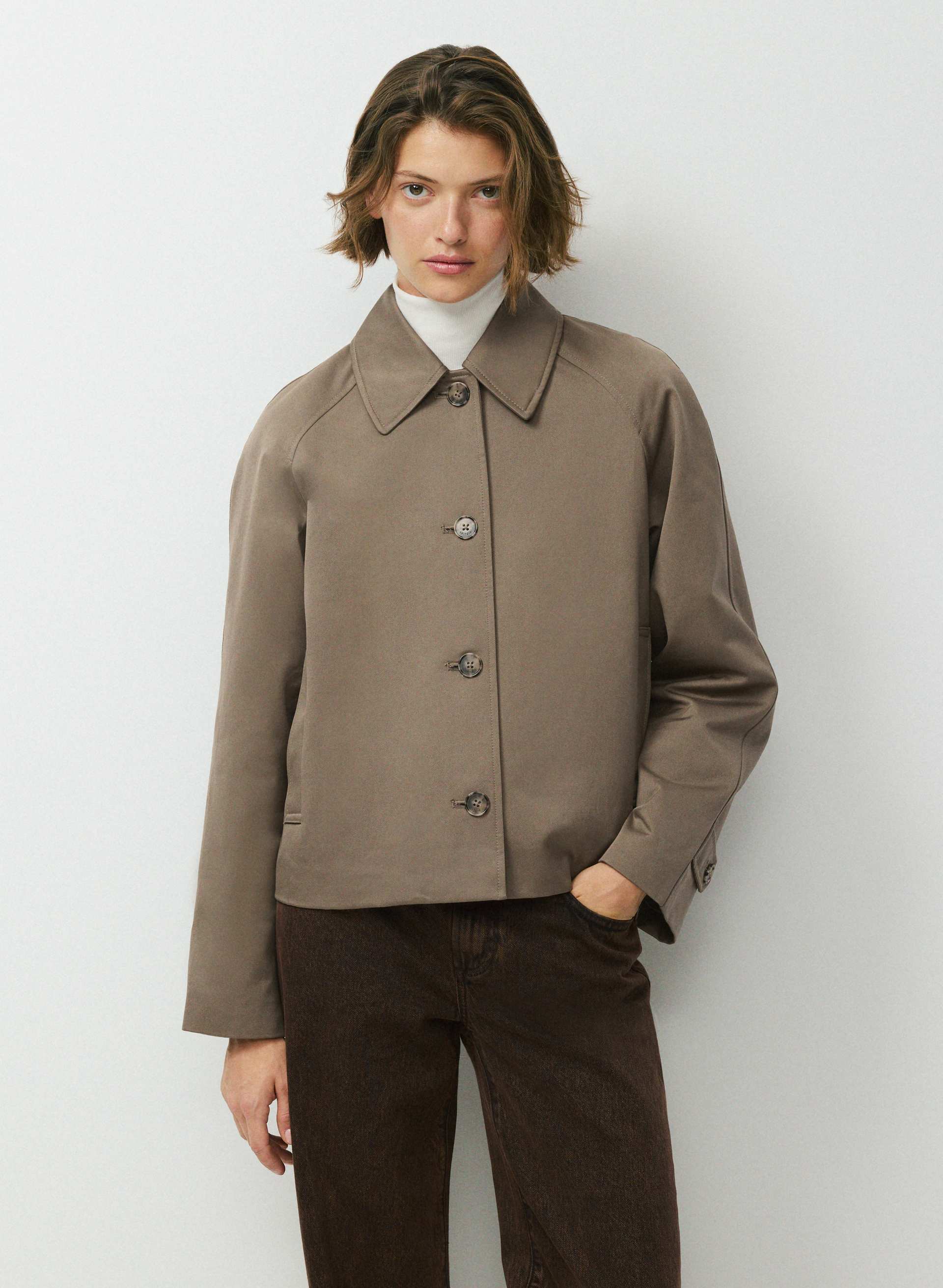 THE REGENT SHORT TRENCH COAT | Aritzia