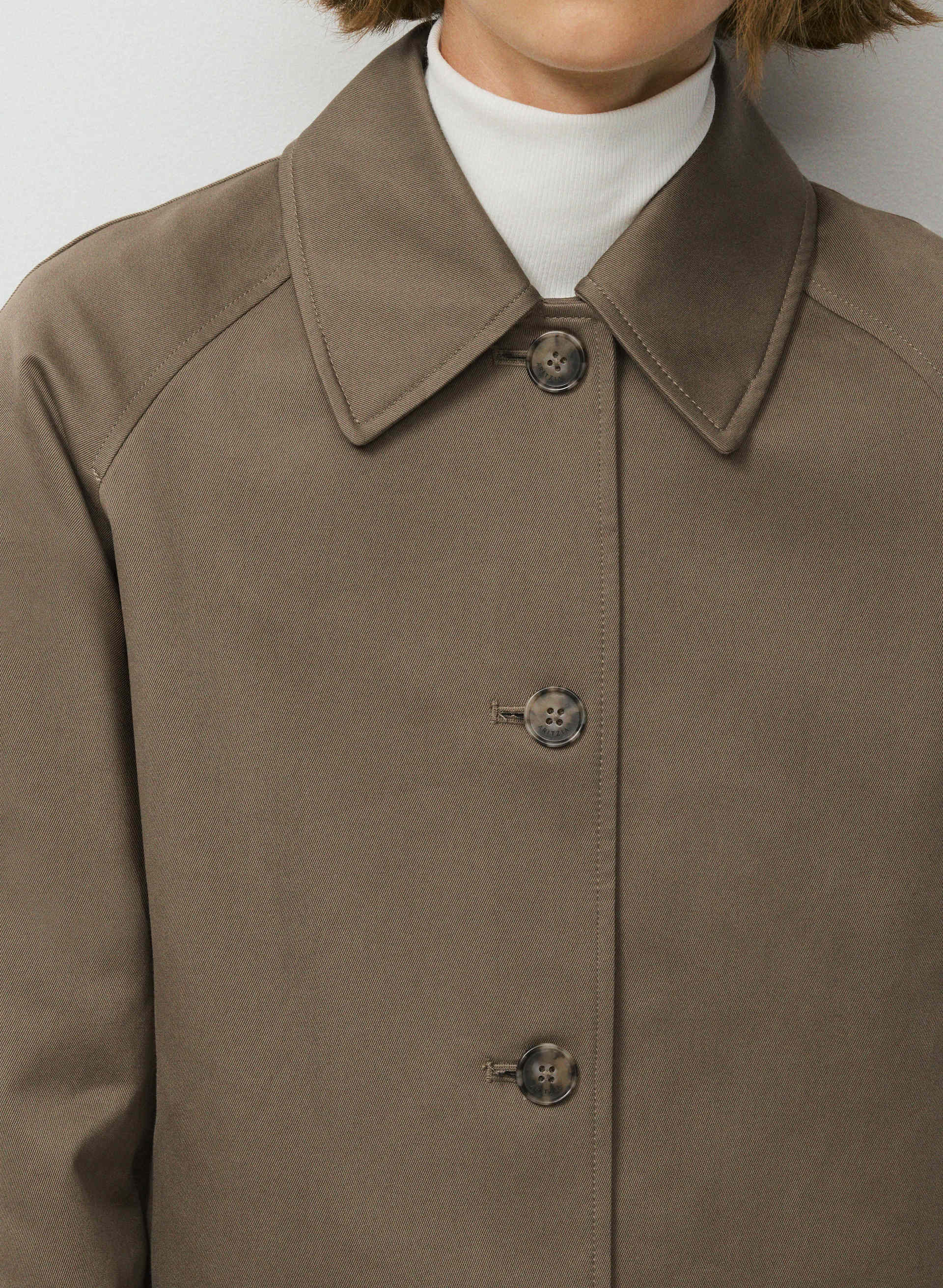 THE REGENT SHORT TRENCH COAT | Aritzia