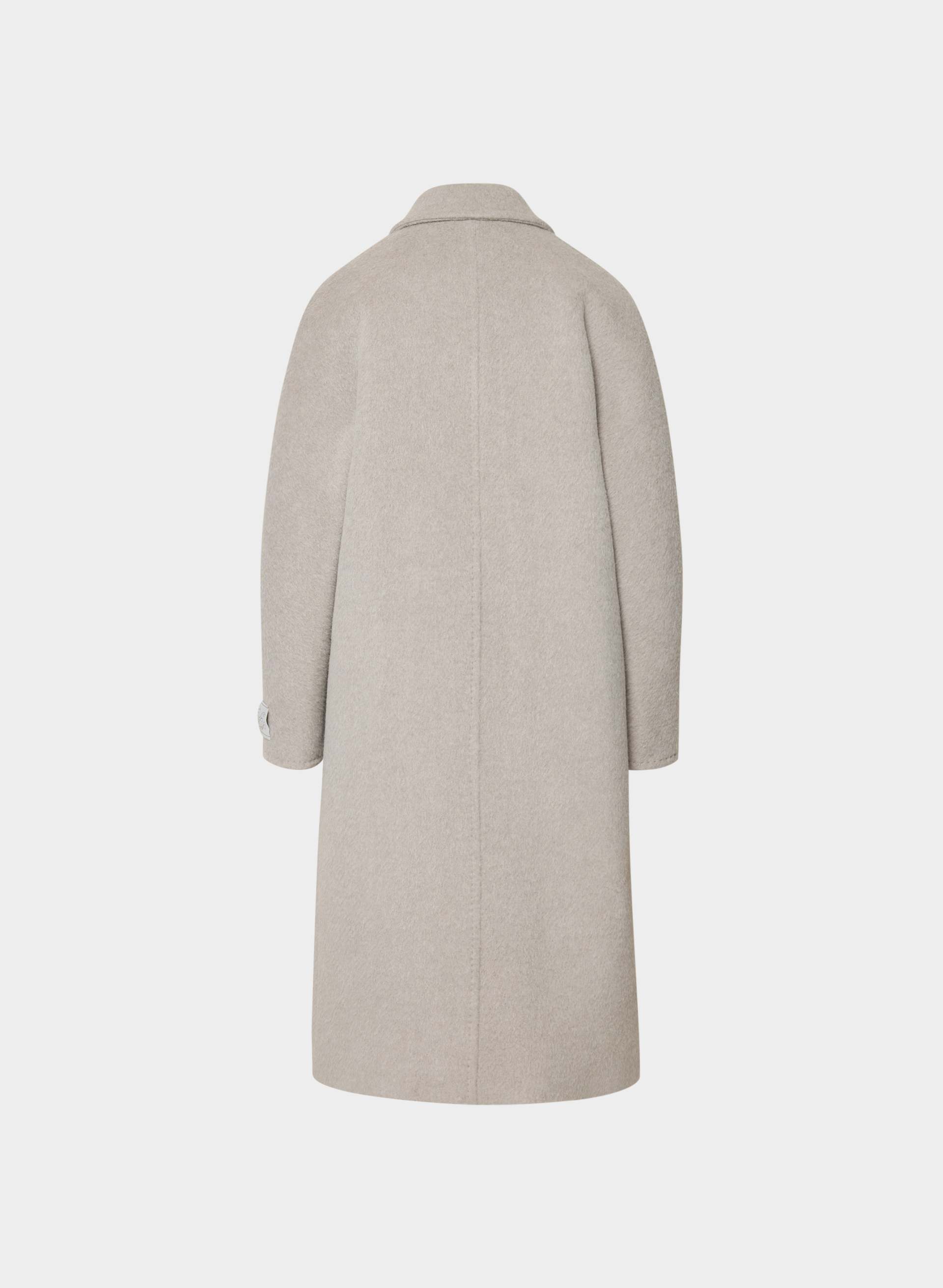 THE SLOUCH™ COAT | Aritzia