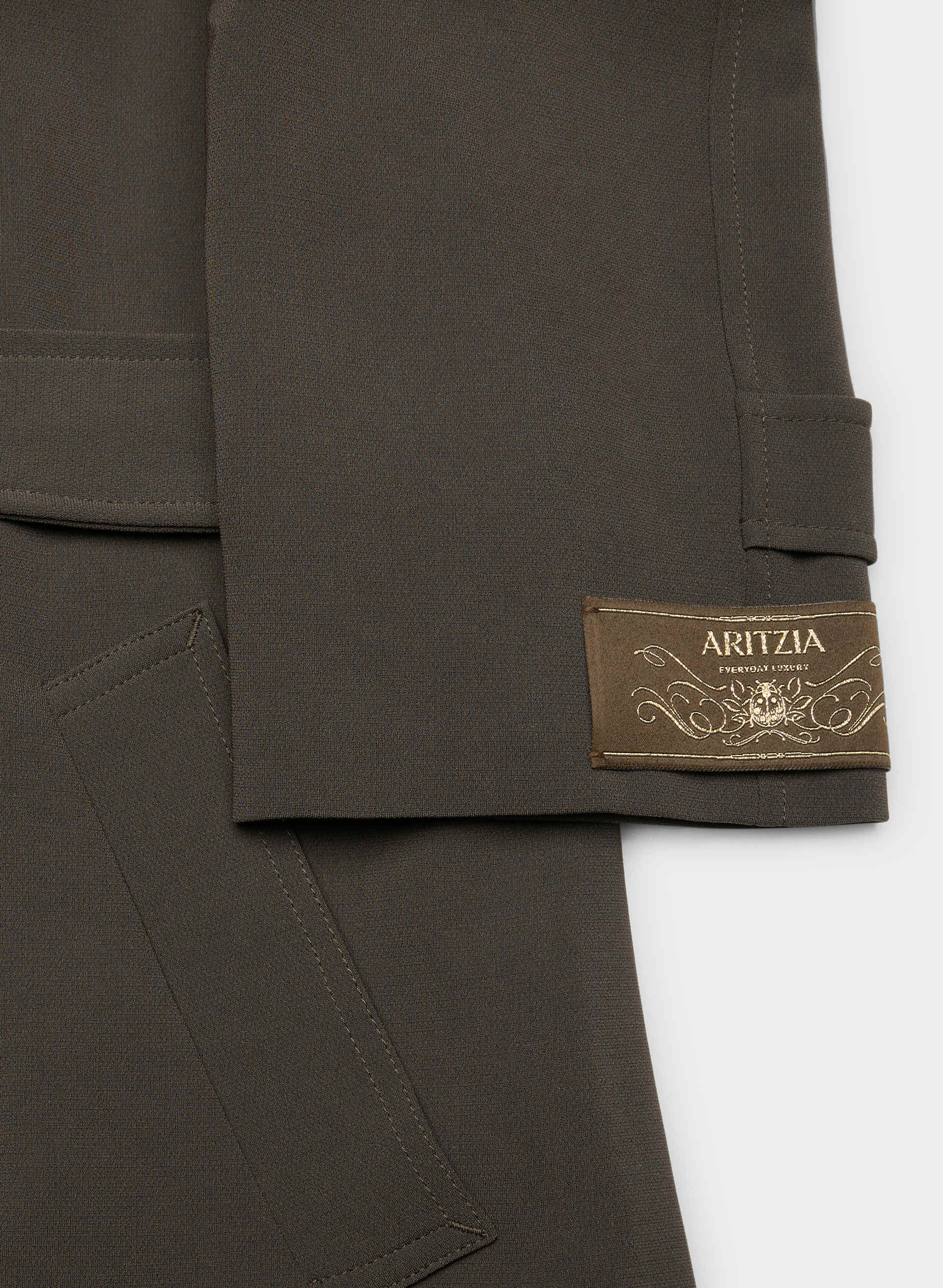 THE SPLENDOR MID TRENCH COAT | Aritzia