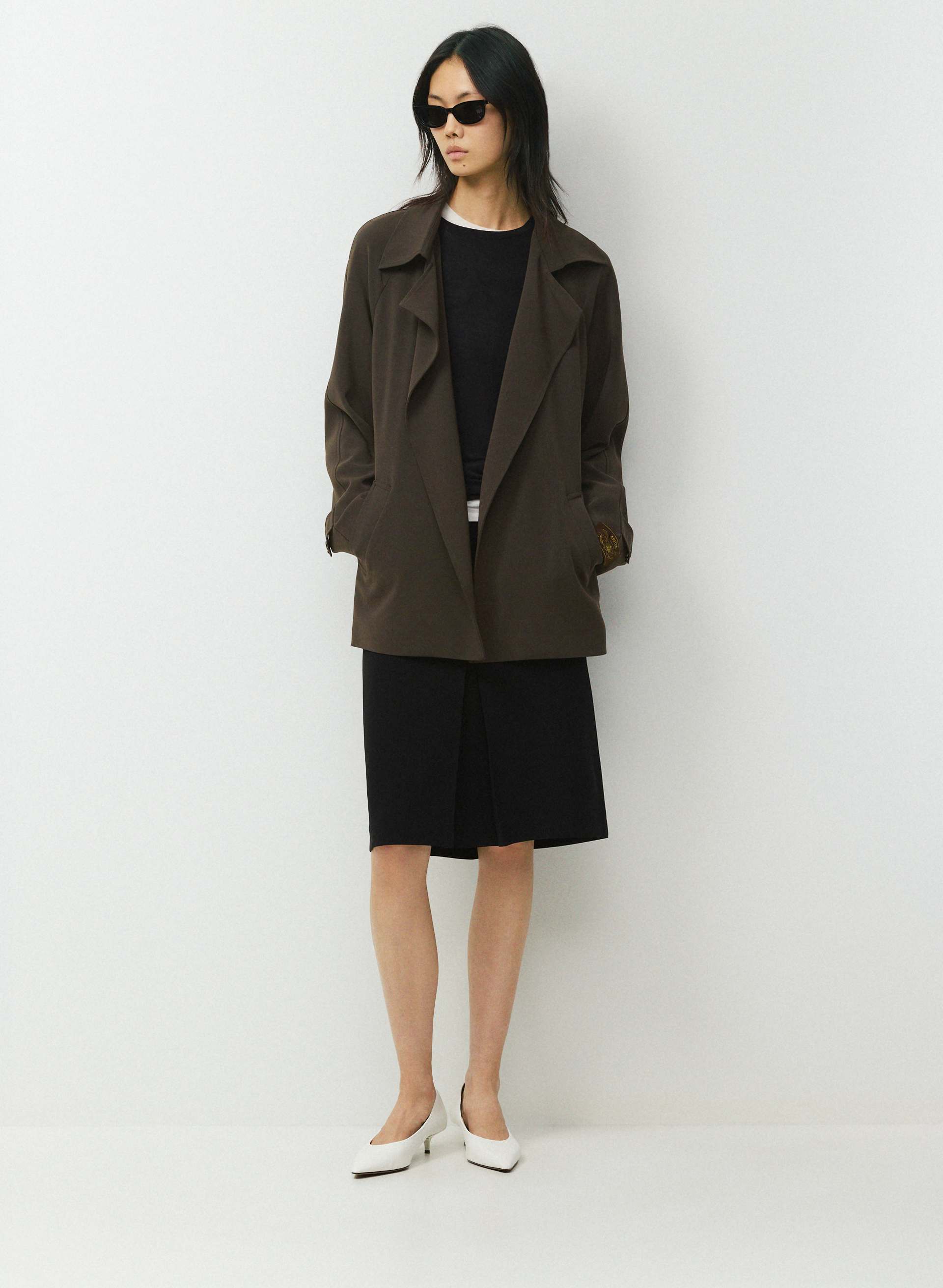 THE SPLENDOR MID TRENCH COAT - PRECISION SWAY™ - Japanese crepe classic mid-length trench coat. 