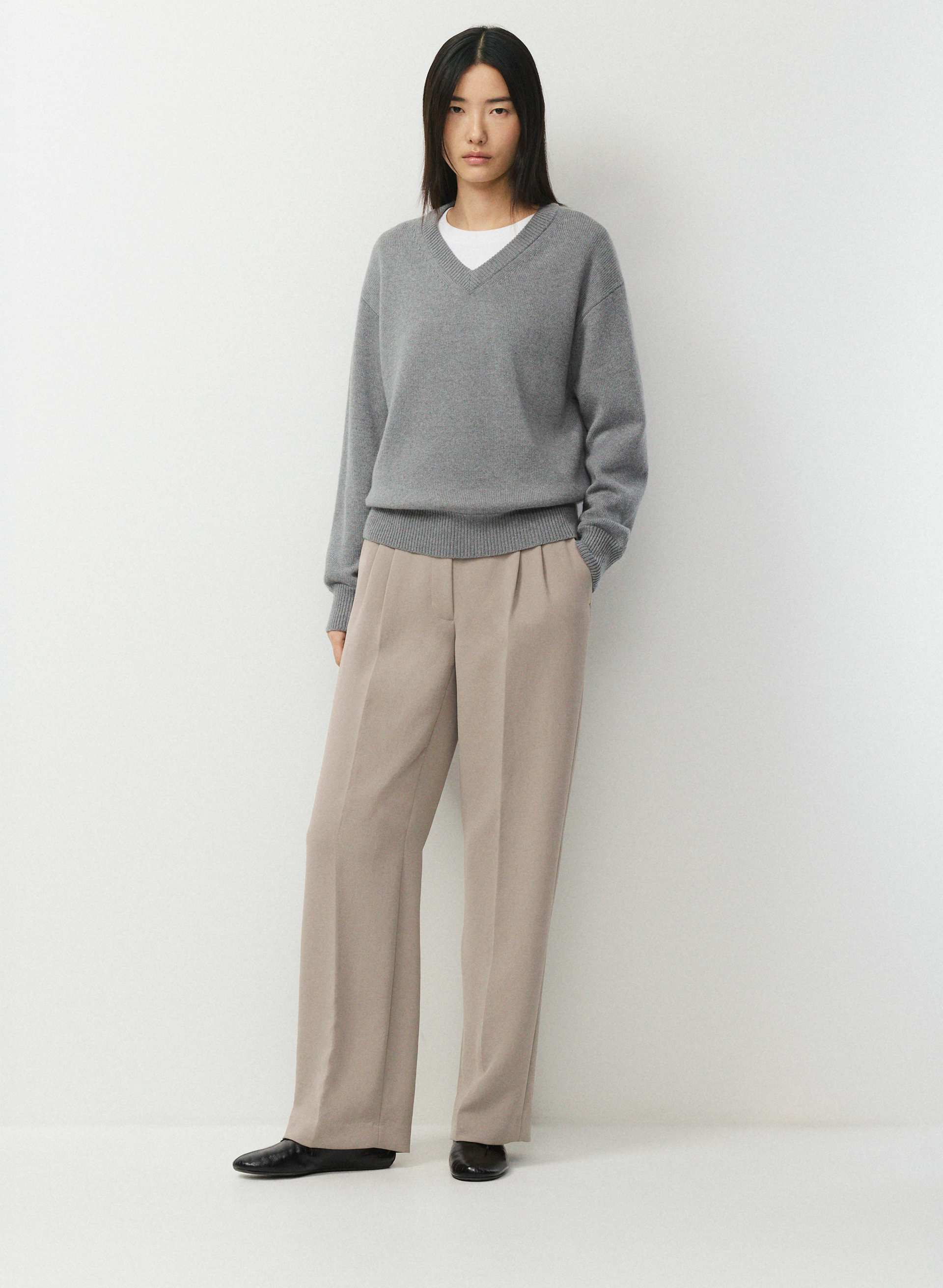 THE EFFORTLESS PANT™ LO-RISE - CREPETTE™ - Japanese crepe low-rise, wide-leg trousers. 