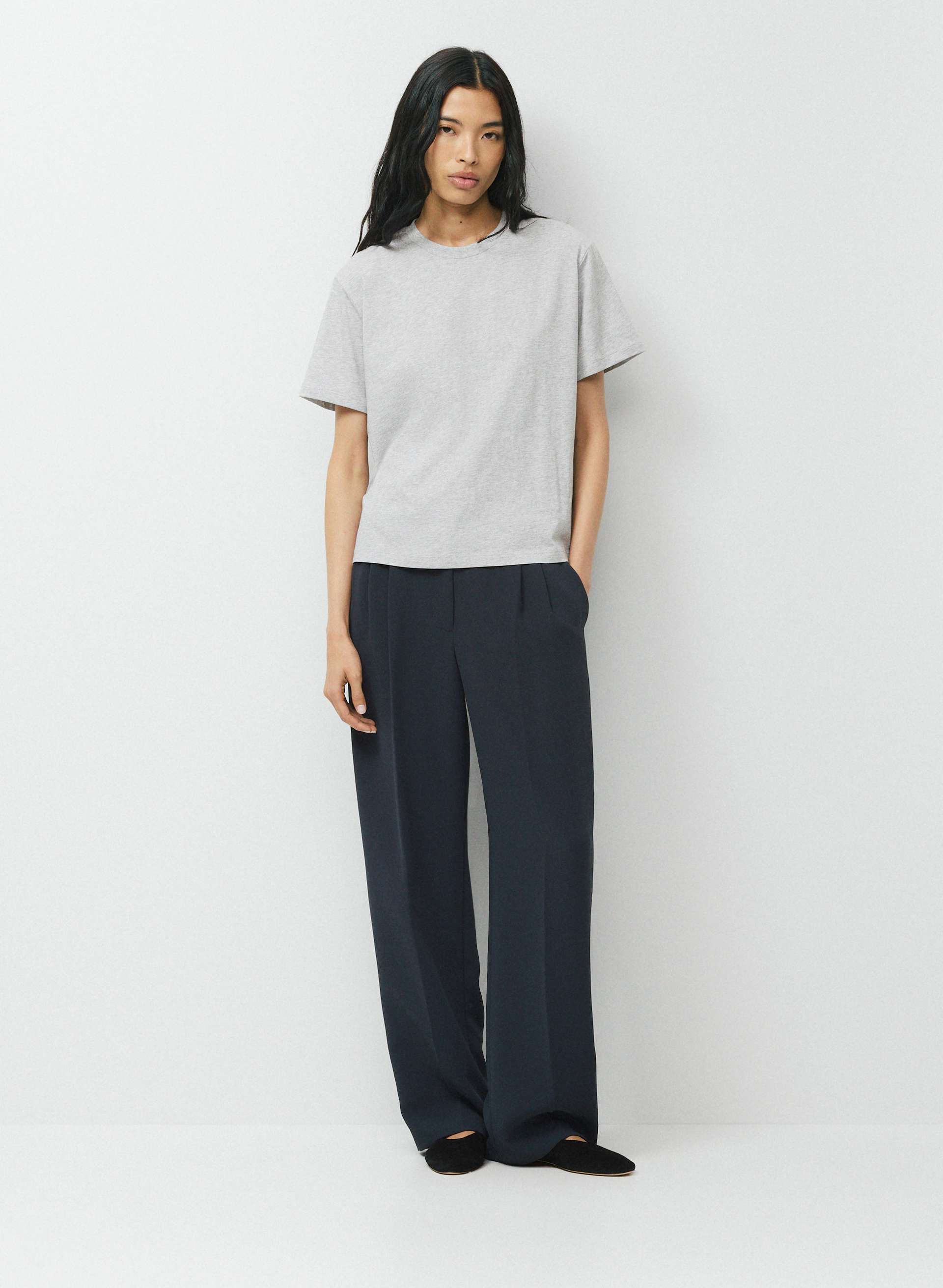 THE EFFORTLESS PANT™ LO-RISE | Aritzia
