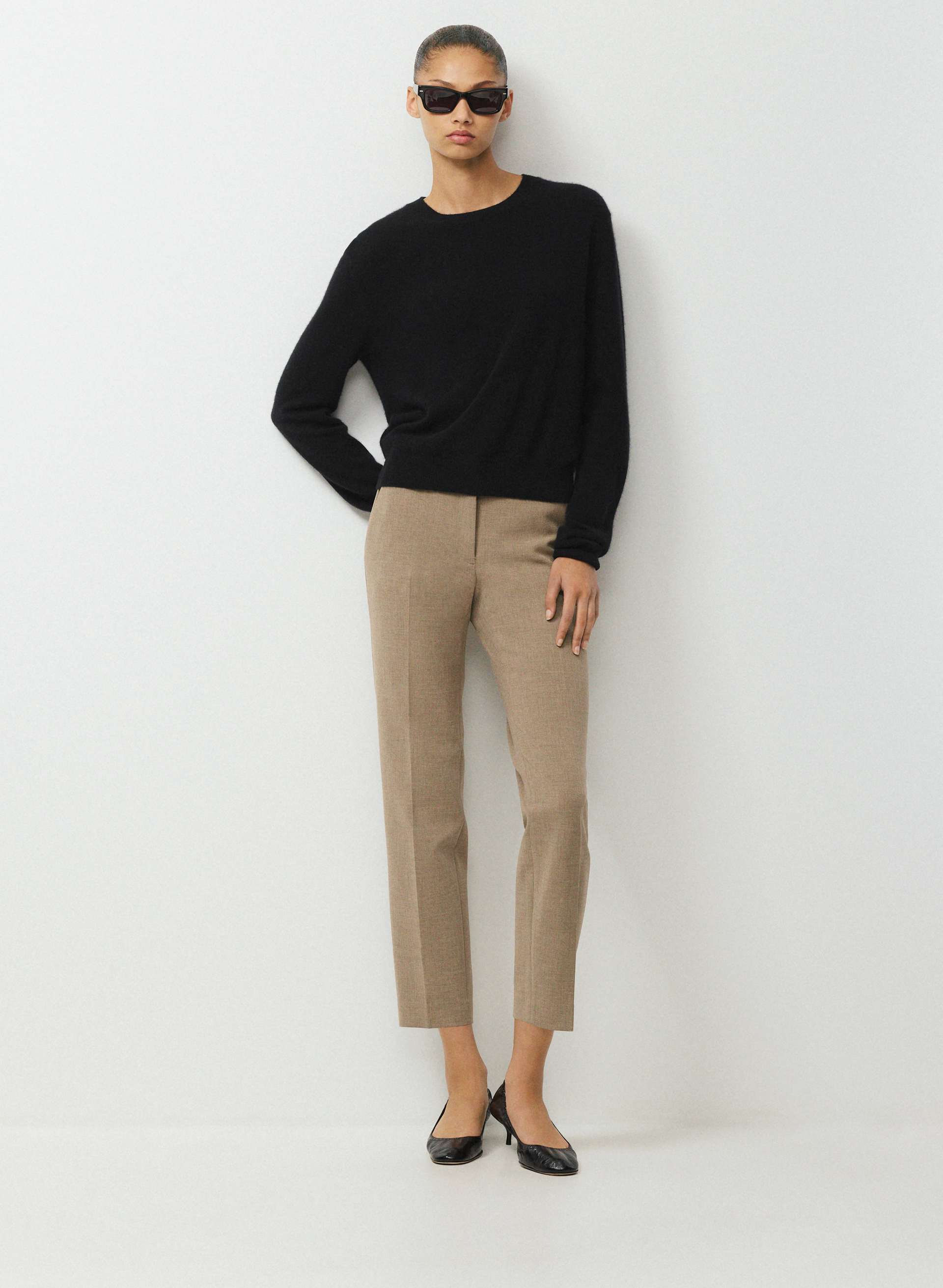 PANTALON MARKOVA - EVERSENTIAL™ - Pantalon légèrement structuré à taille mi-haute de coupe étroite. 