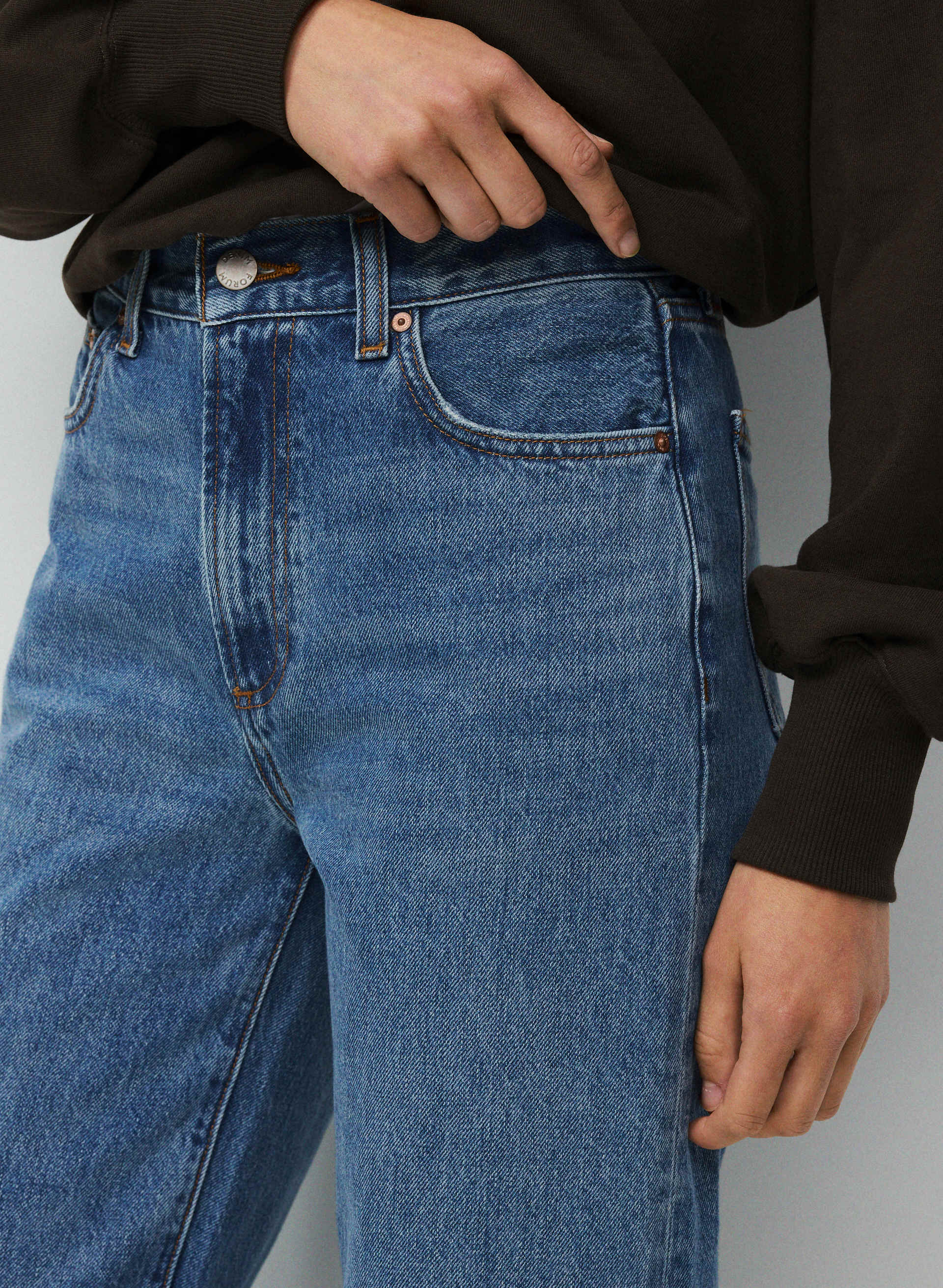 THE FARRAH HI-RISE WIDE JEAN | Aritzia