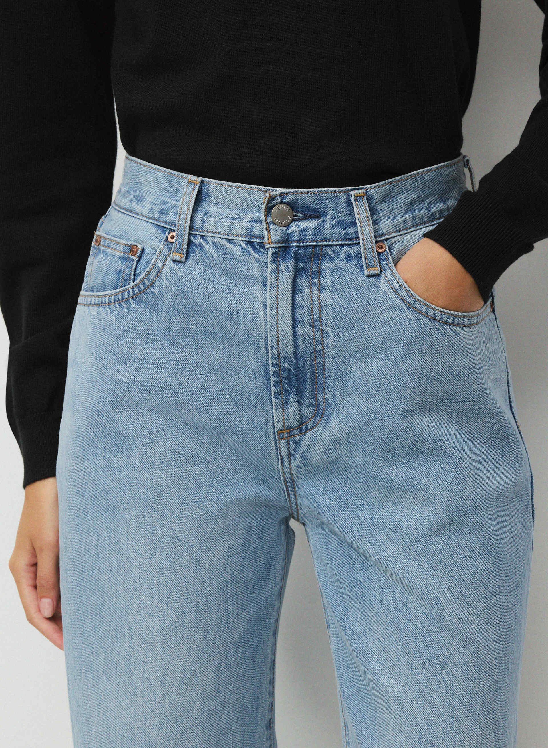 THE FARRAH HI-RISE WIDE JEAN | Aritzia