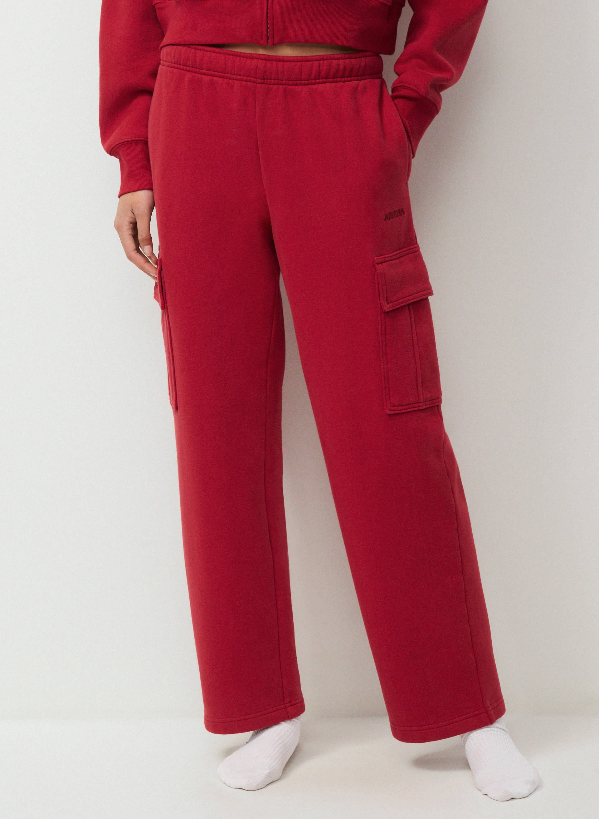 Cozy Sweatfleece Mega Cargo™ Sweatpant | Aritzia INTL