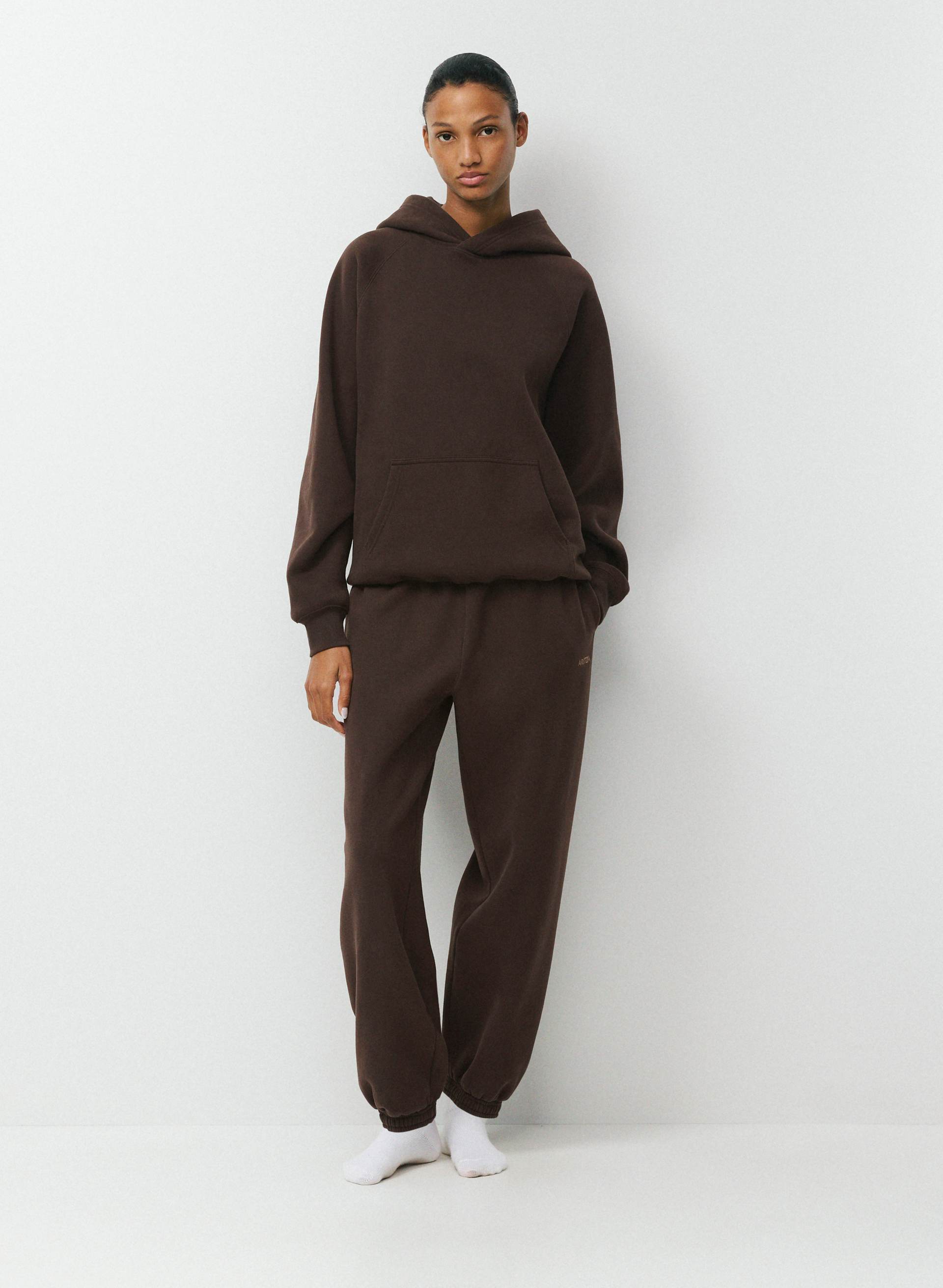 COZY SWEATFLEECE MEGA JOGGER | Aritzia