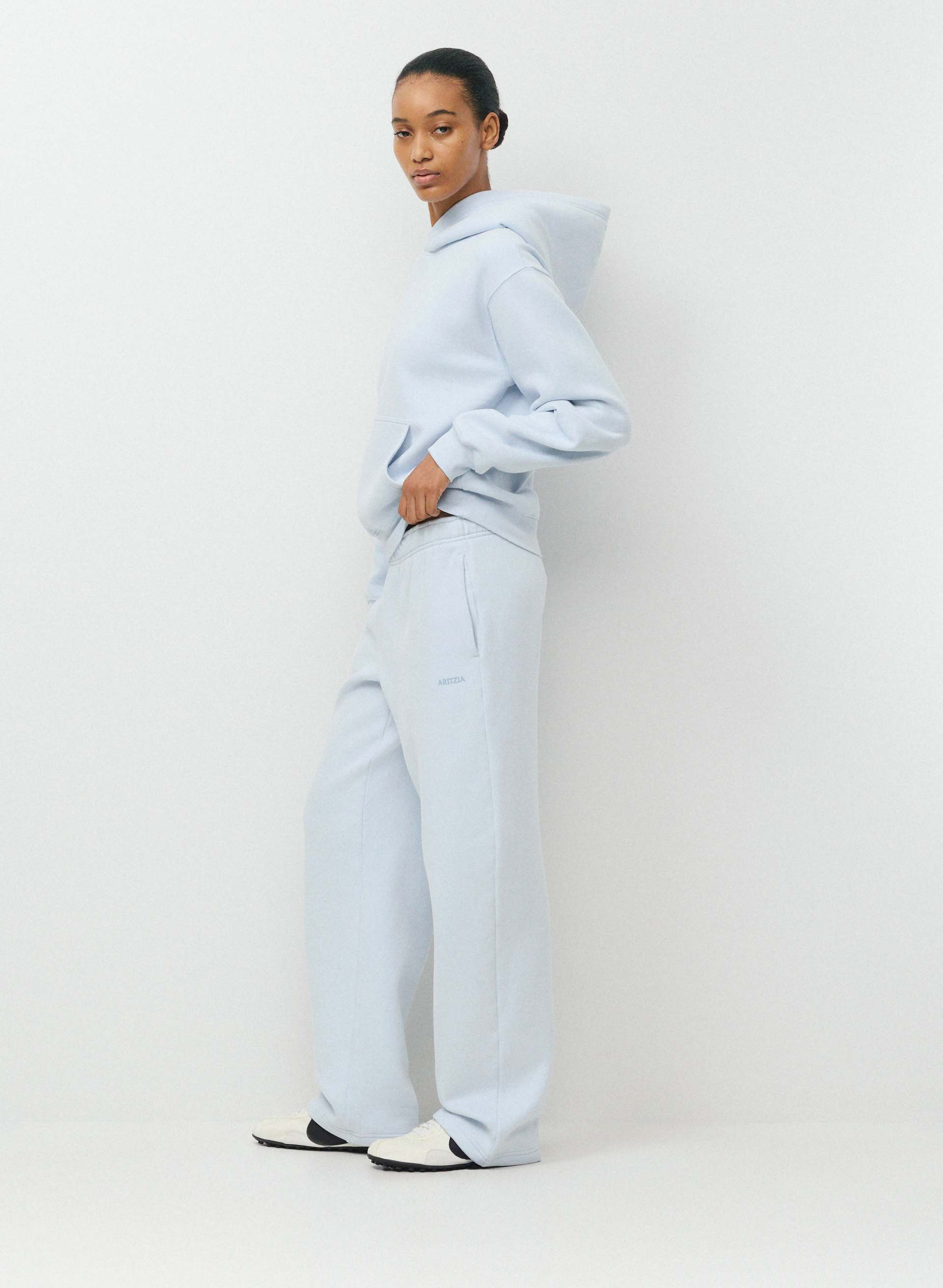 COZY SWEATFLEECE MEGA STRAIGHT™ SWEATPANT | Aritzia