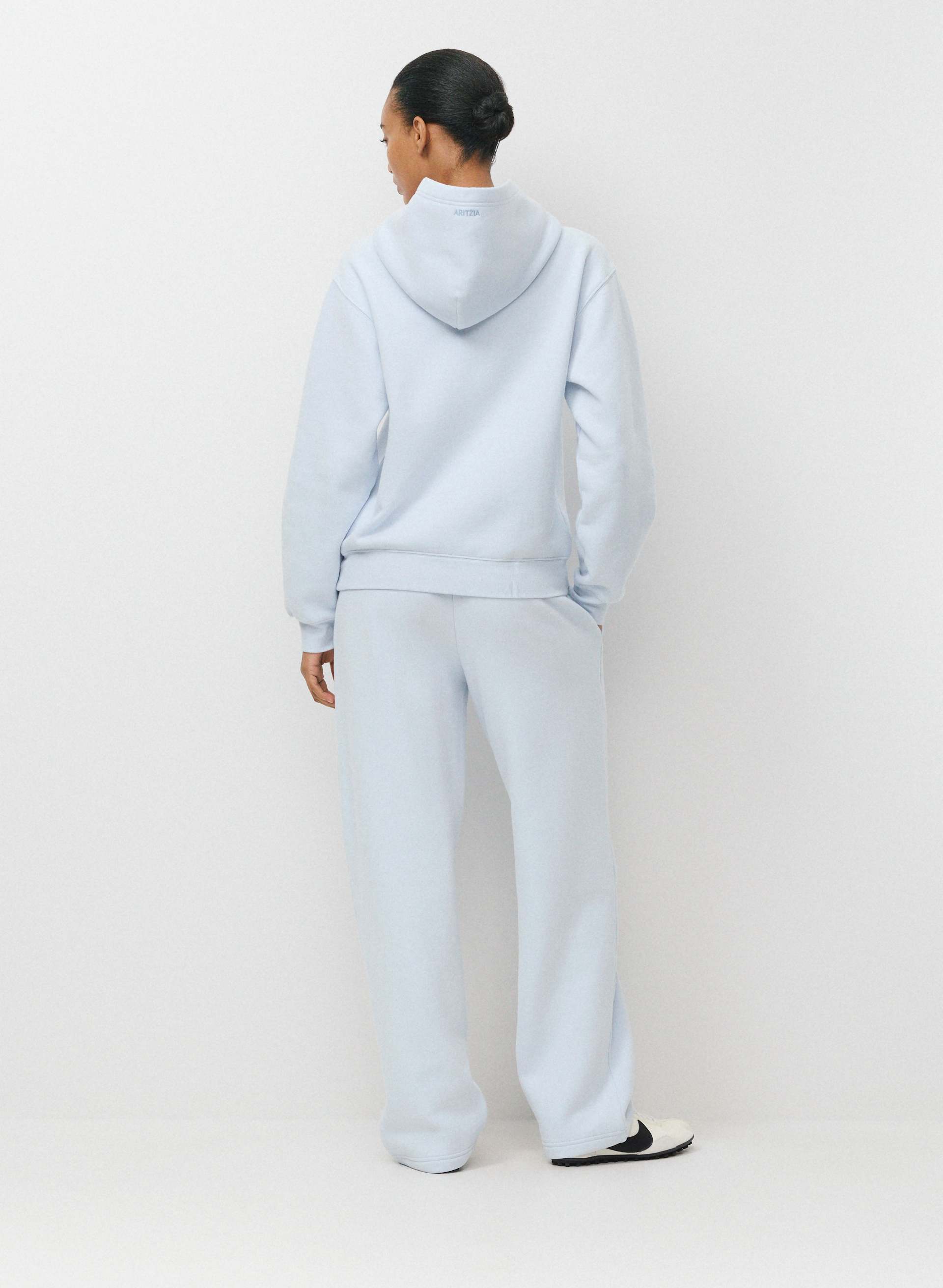 COZY SWEATFLEECE MEGA STRAIGHT™ SWEATPANT | Aritzia