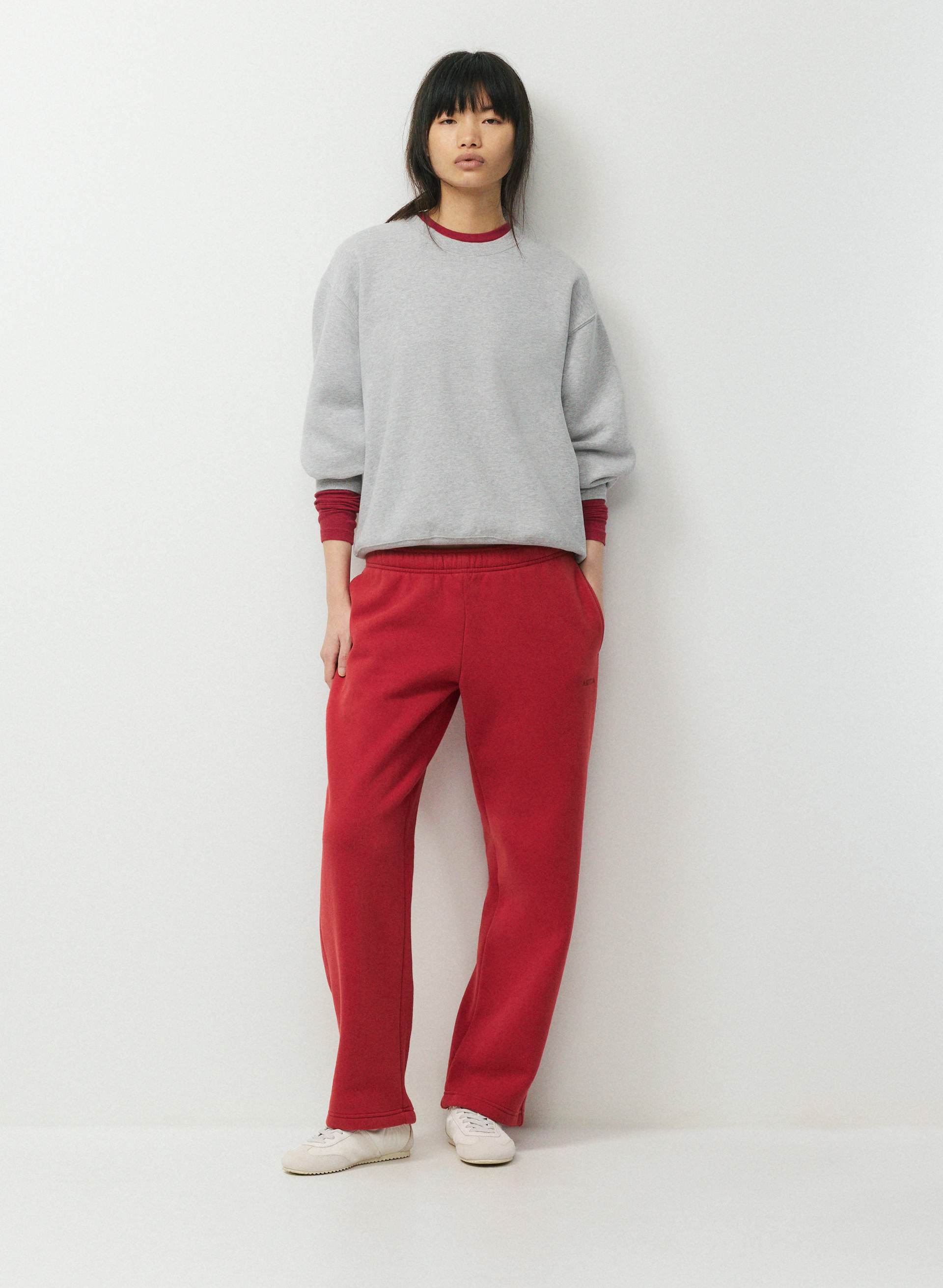 COZY SWEATFLEECE MEGA STRAIGHT™ SWEATPANT - Go-to oversized straight-leg fleece sweatpants. 