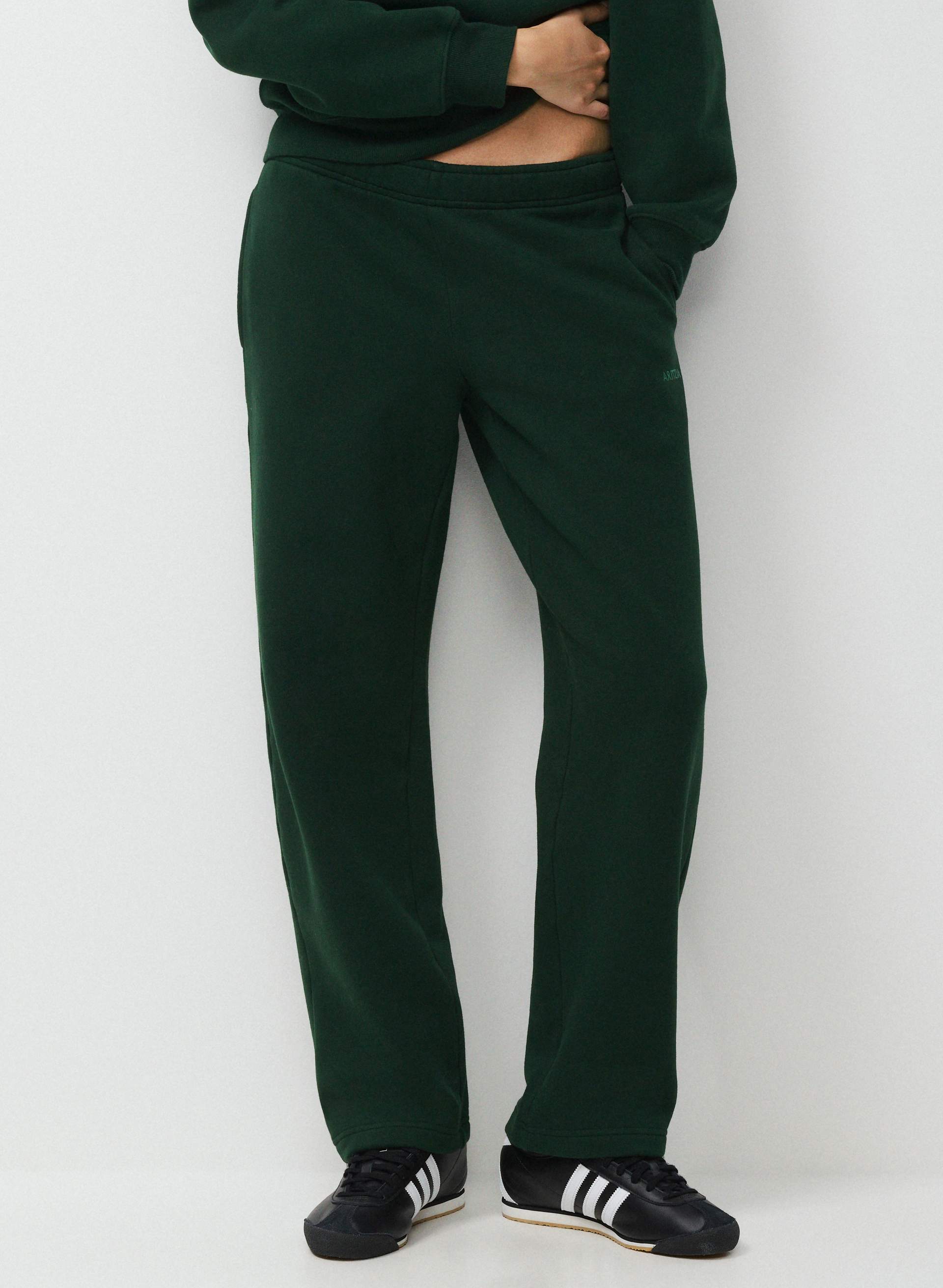 COZY SWEATFLEECE MEGA STRAIGHT™ SWEATPANT | Aritzia