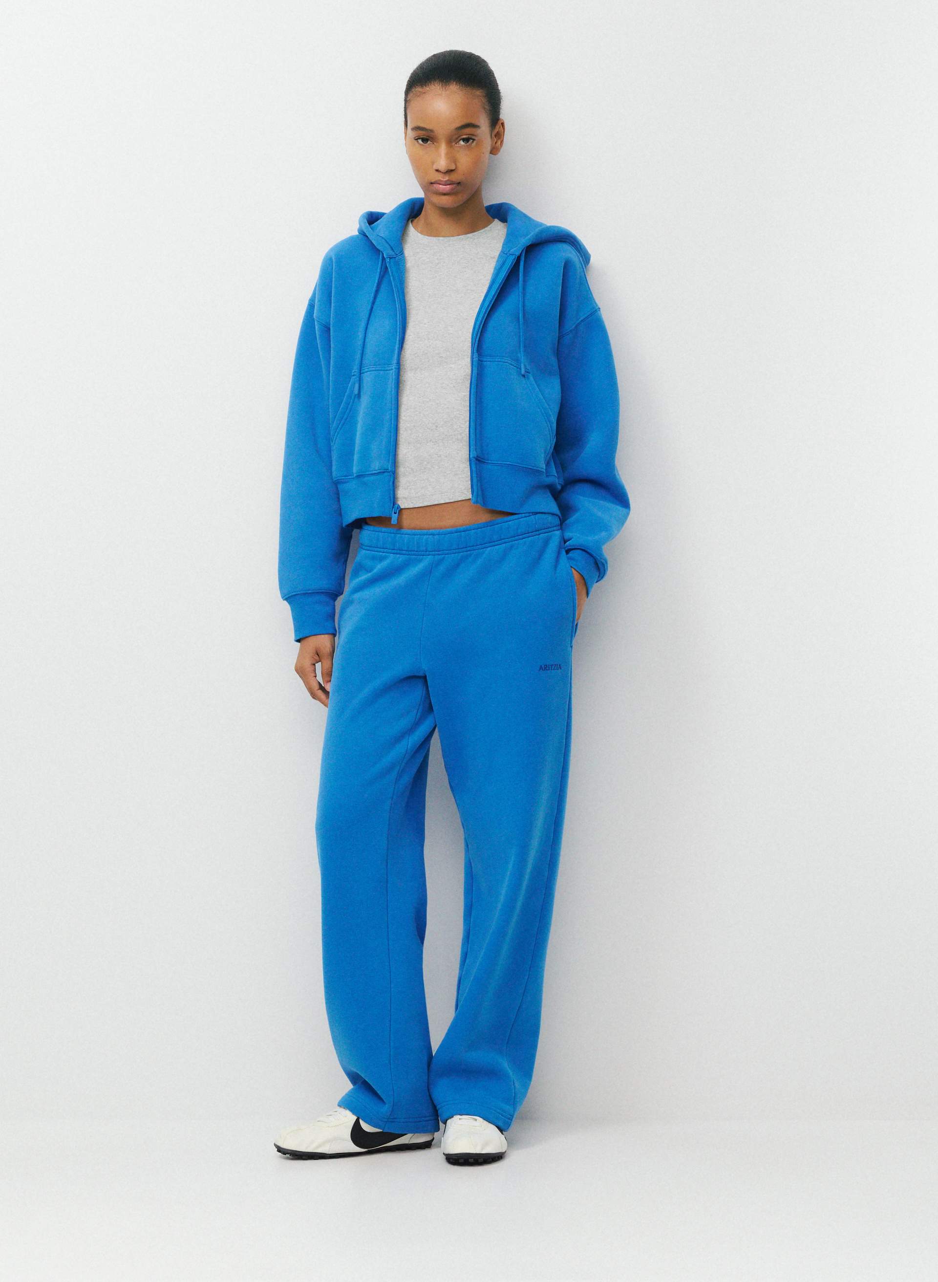 COZY SWEATFLEECE MEGA STRAIGHT™ SWEATPANT - Go-to oversized straight-leg fleece sweatpants. 