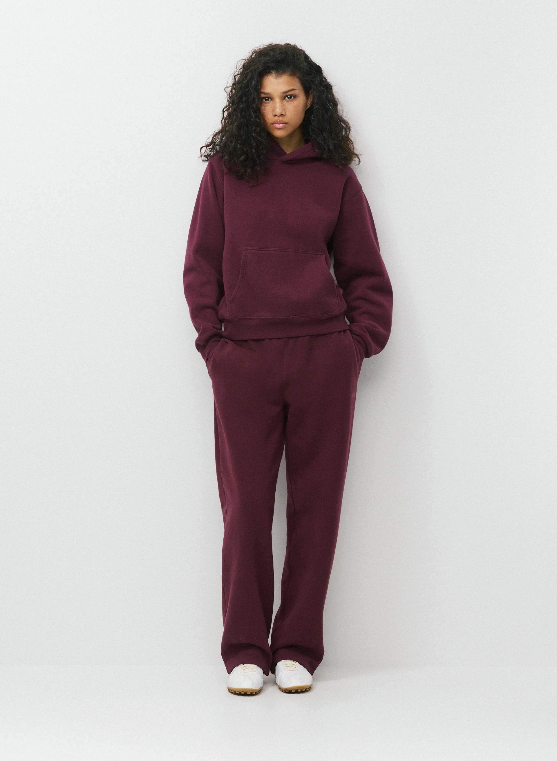 COZY SWEATFLEECE MEGA STRAIGHT™ SWEATPANT - Go-to oversized straight-leg fleece sweatpants. 
