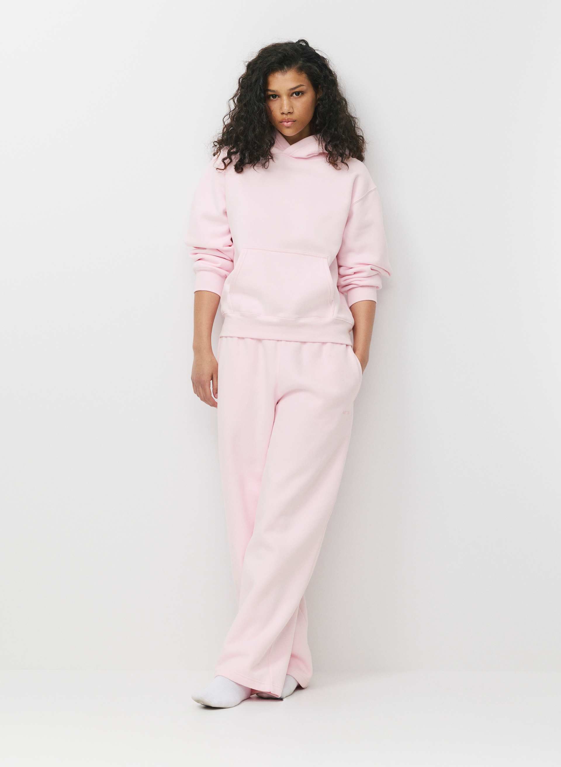 COZY SWEATFLEECE MEGA STRAIGHT™ SWEATPANT - Go-to oversized straight-leg fleece sweatpants. 