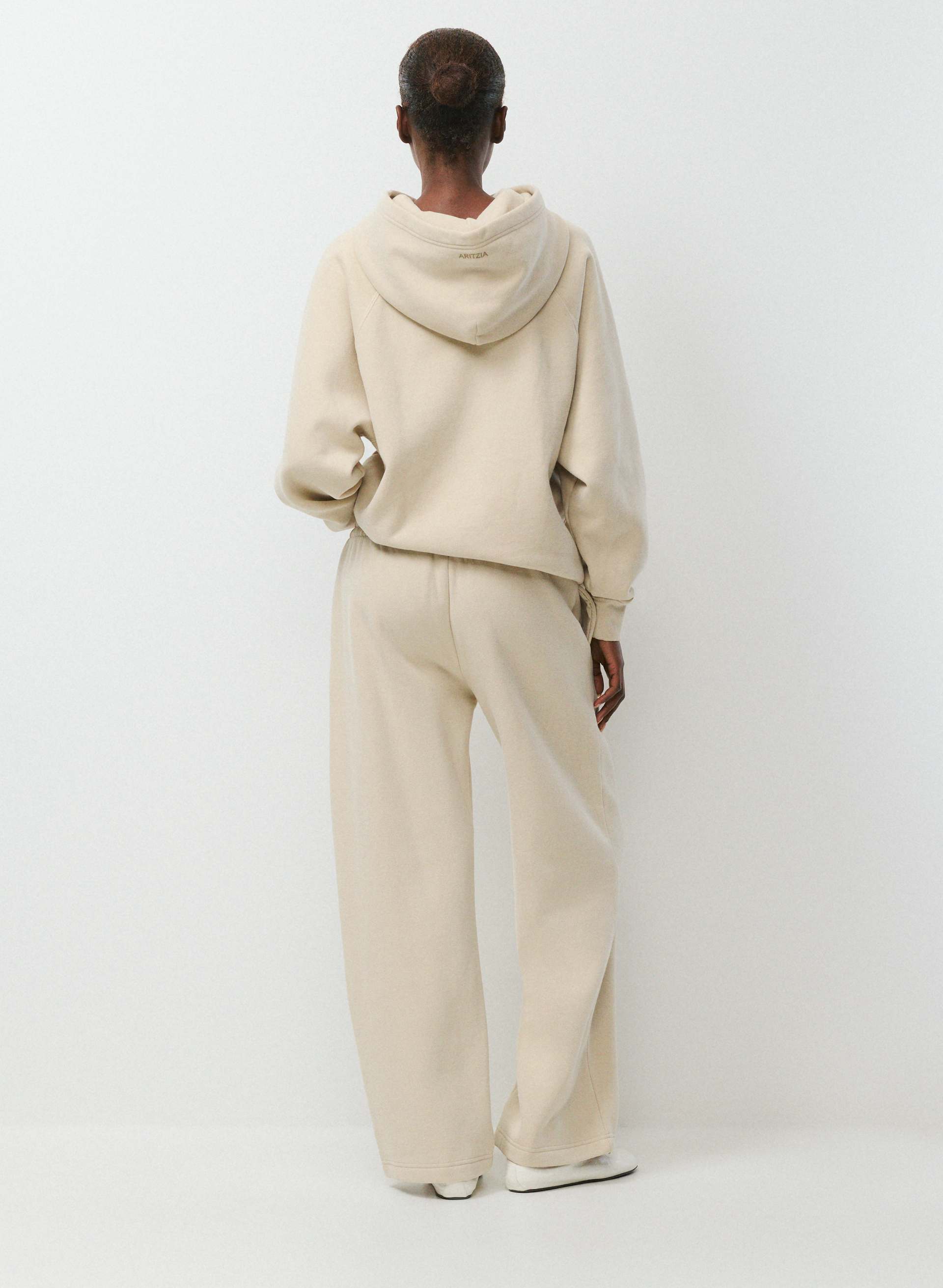 COZY SWEATFLEECE BOYFRIEND WIDE SWEATPANT | Aritzia