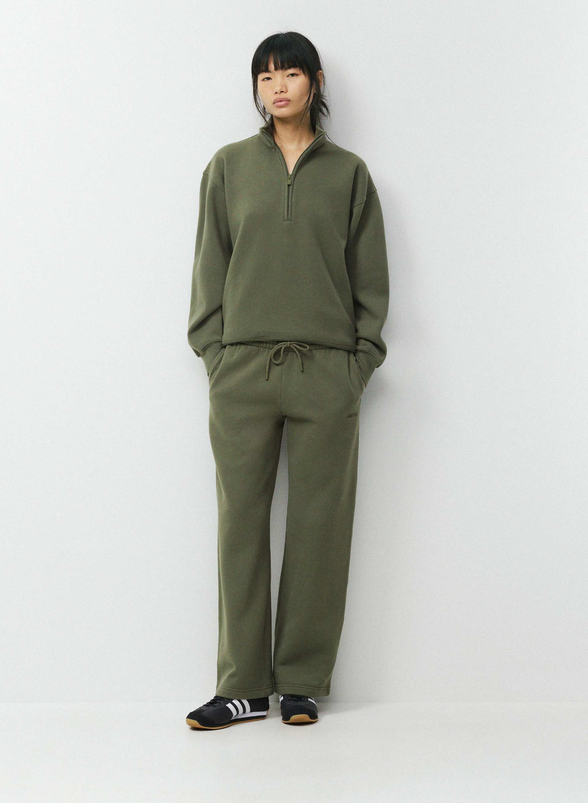 COZY SWEATFLEECE BOYFRIEND WIDE SWEATPANT | Aritzia