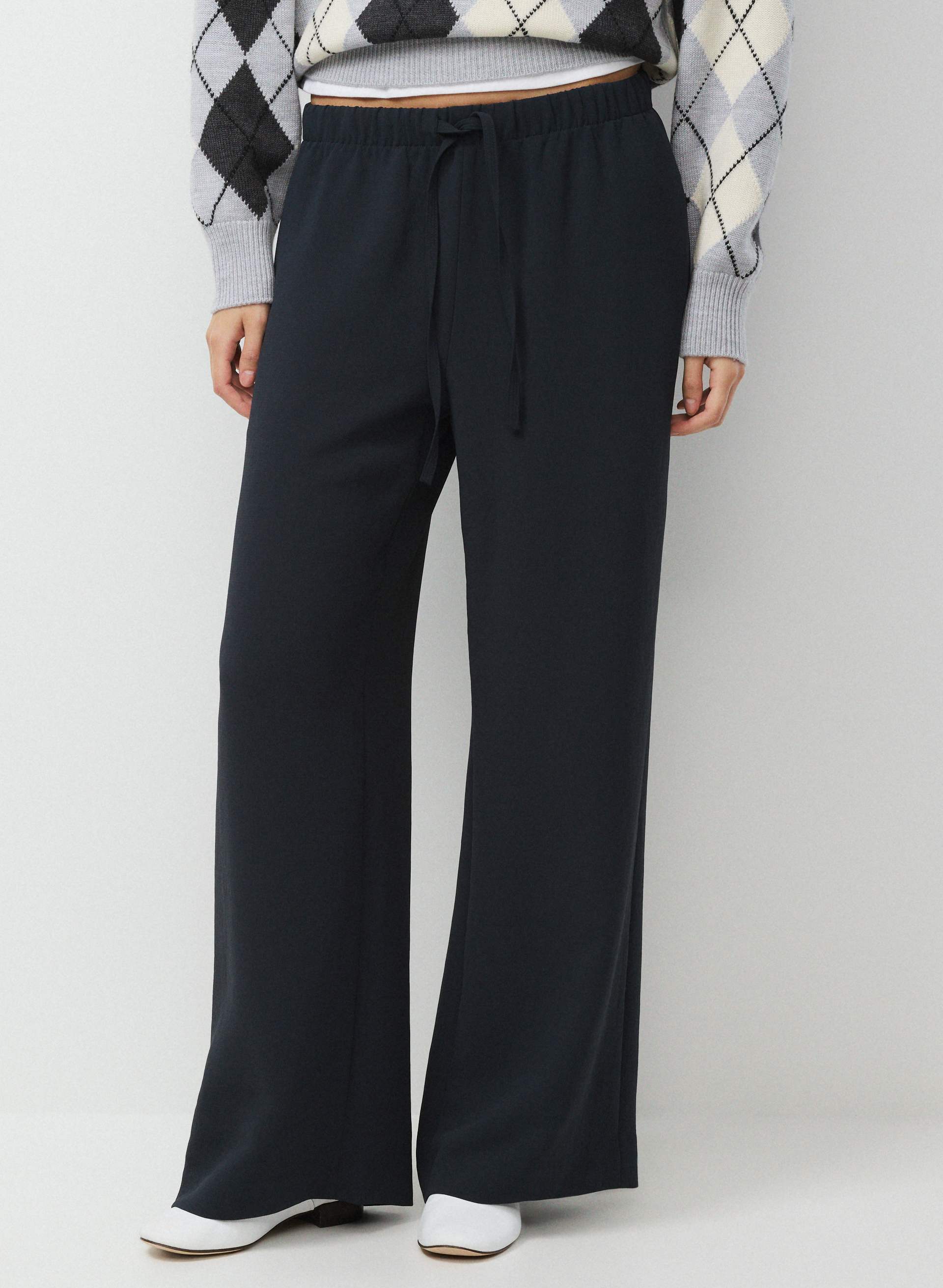 aritzia black dress pants for Women | Pants, Trousers & Joggers everything pant Style:01045 Colour_Brown Glamorous Spaghetti-Straps Black Sequins