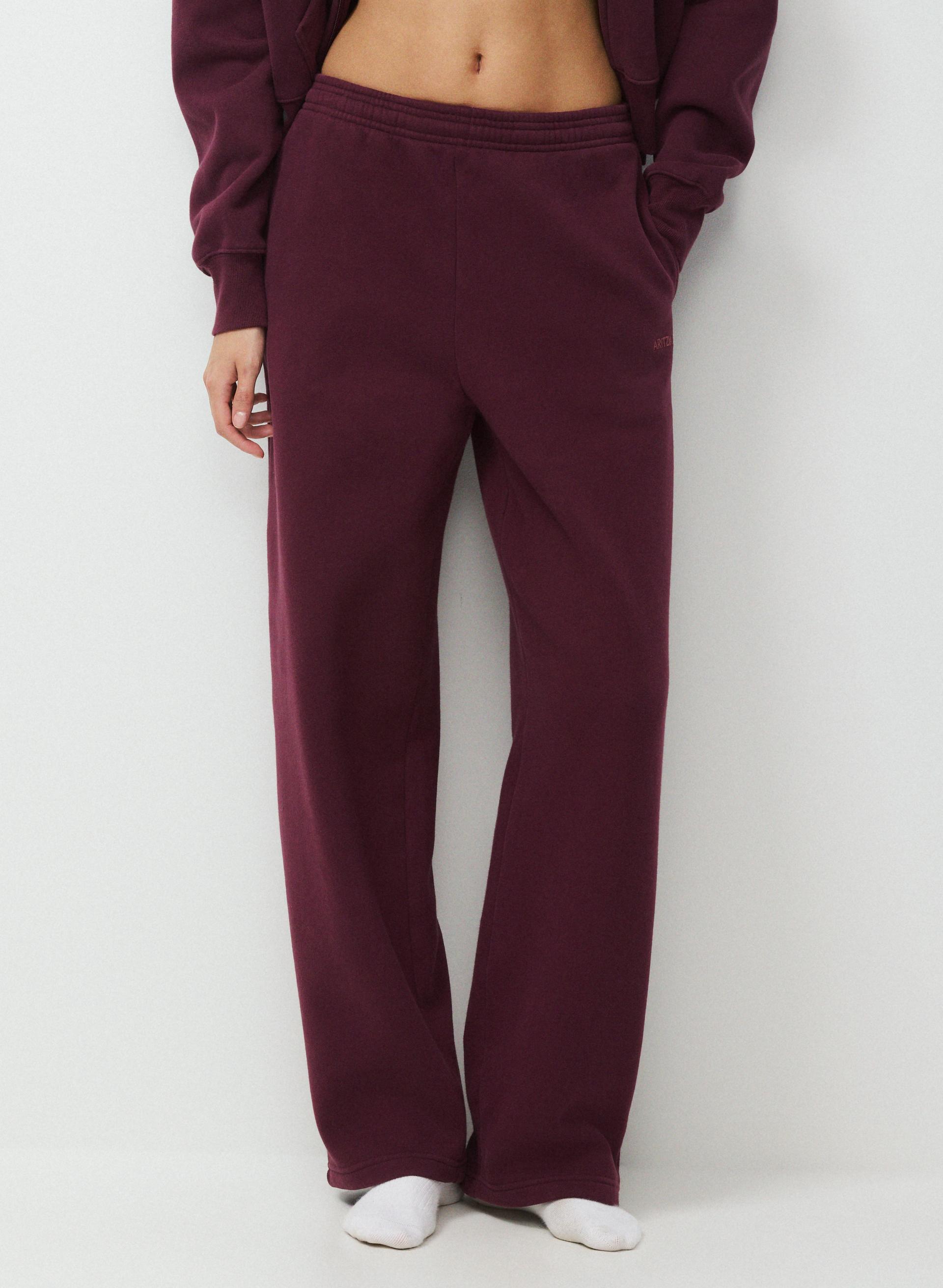 COZY SWEATFLEECE BOYFRIEND BARREL SWEATPANT | Aritzia